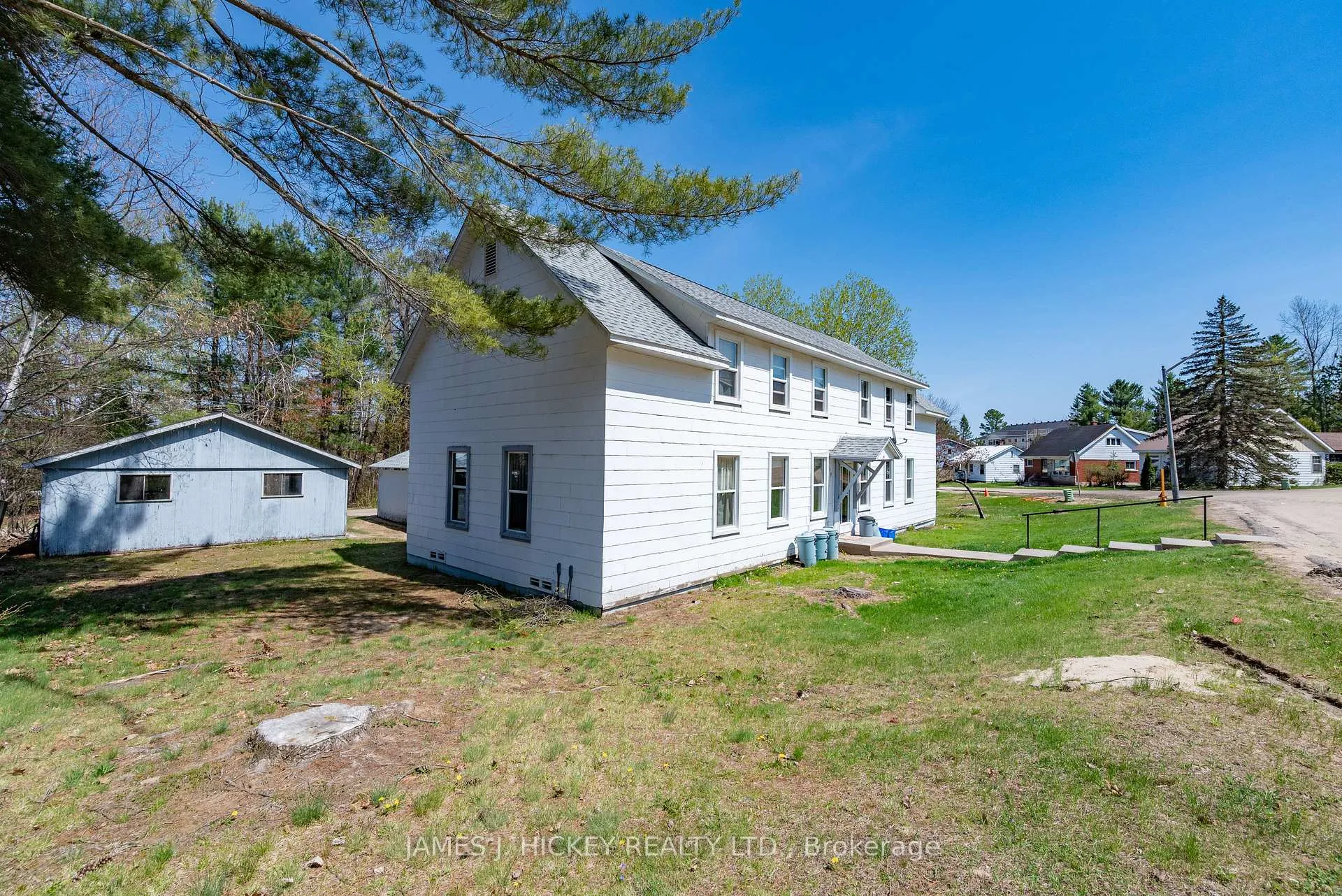Photo 14 of 14 Huron Street, Deep River, Deep River — HOMEH