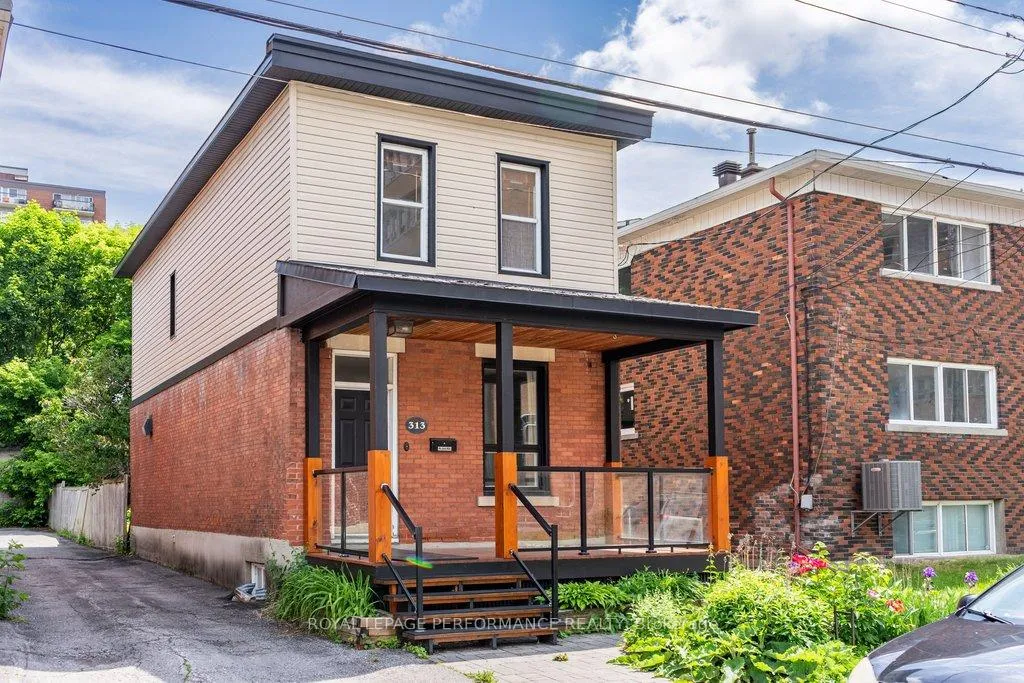 Front of 313 Lebreton Street S