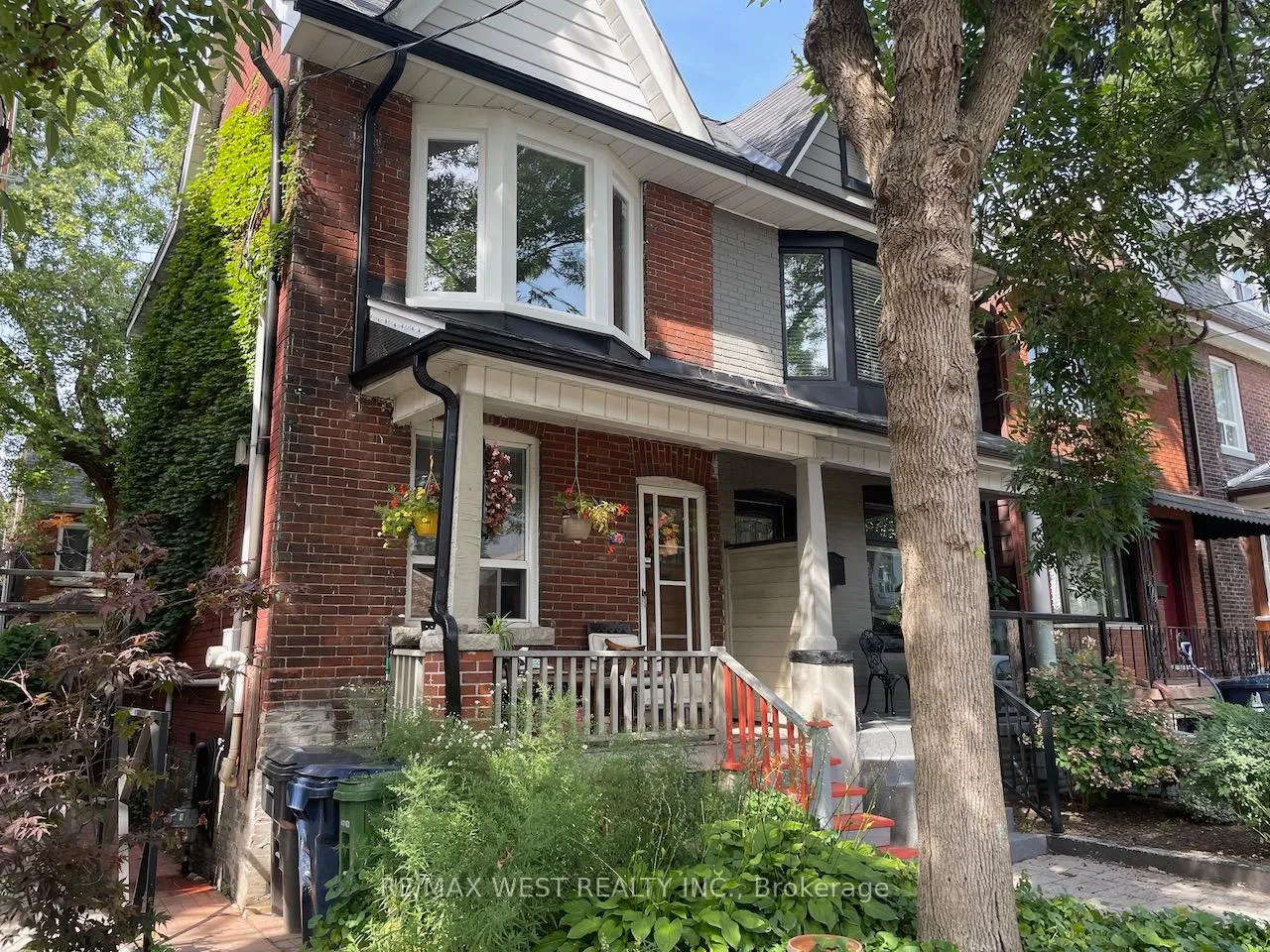Front of 76 Bellwoods Avenue