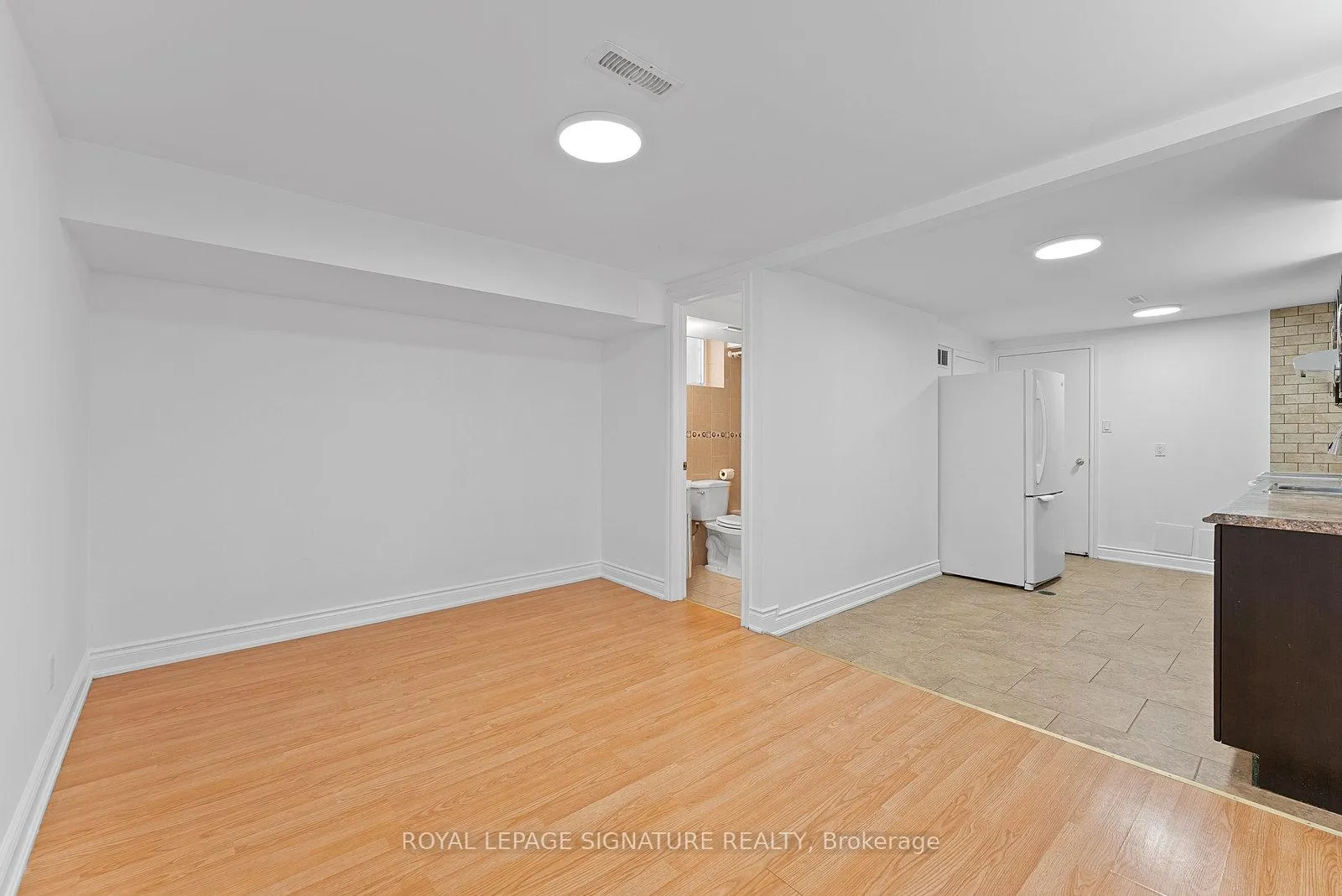 Photo 5 of Unit LOWER, 502 Westmount Avenue, Toronto, Oakwood Village — HOMEH