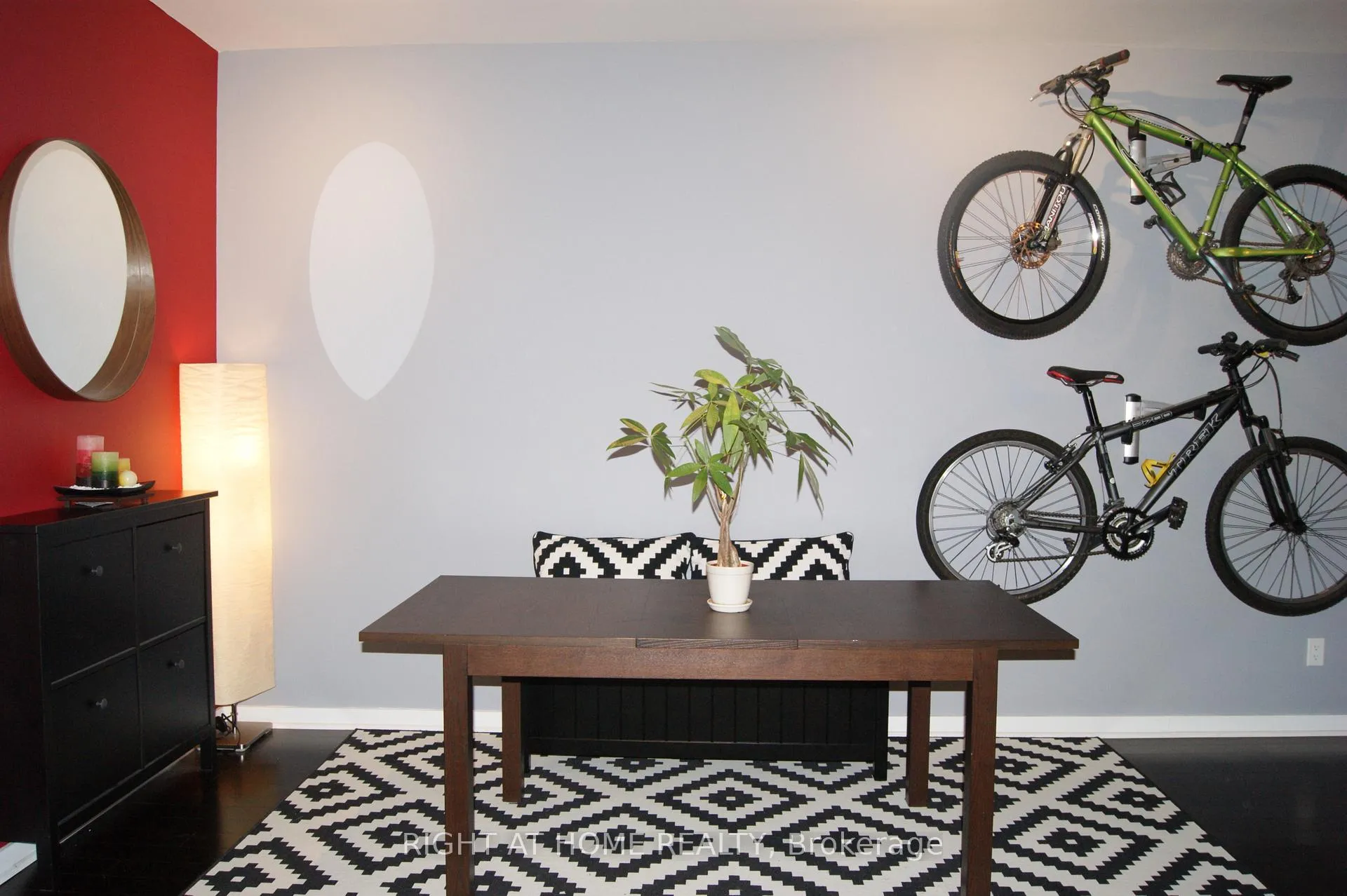 Photo 9 of Unit 715, 103 The Queensway, Toronto, High Park-Swansea — HOMEH