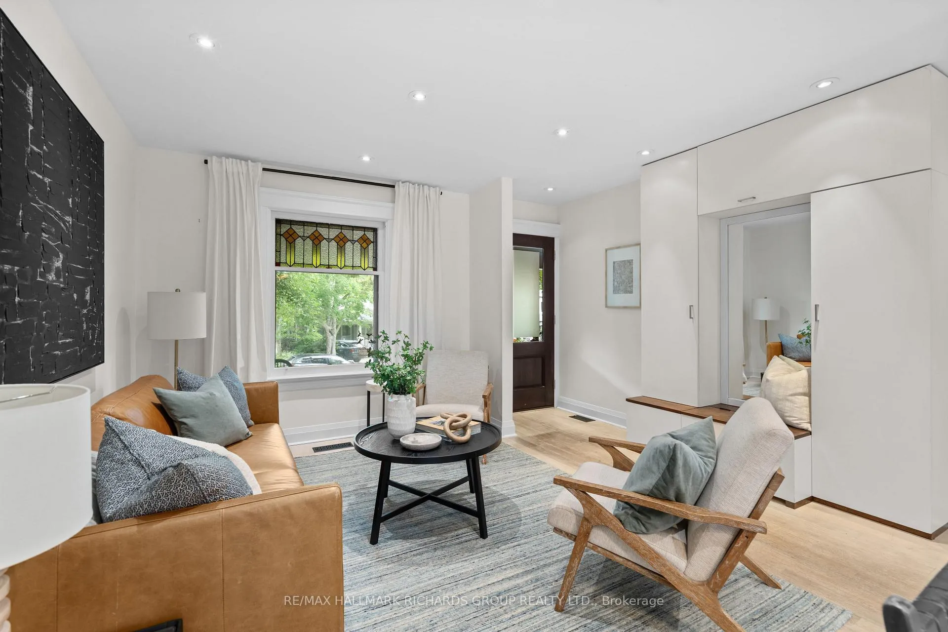 Photo 6 of 178 Wineva Avenue, Toronto, The Beaches — HOMEH