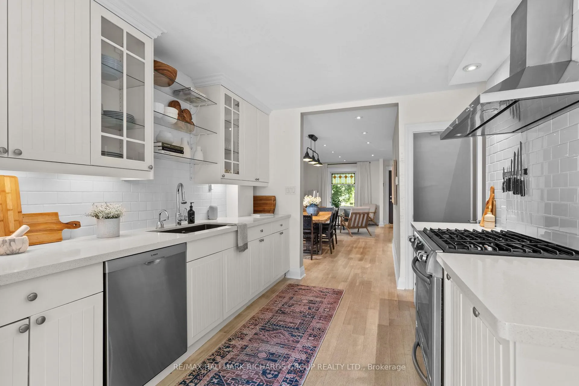 Photo 13 of 178 Wineva Avenue, Toronto, The Beaches — HOMEH