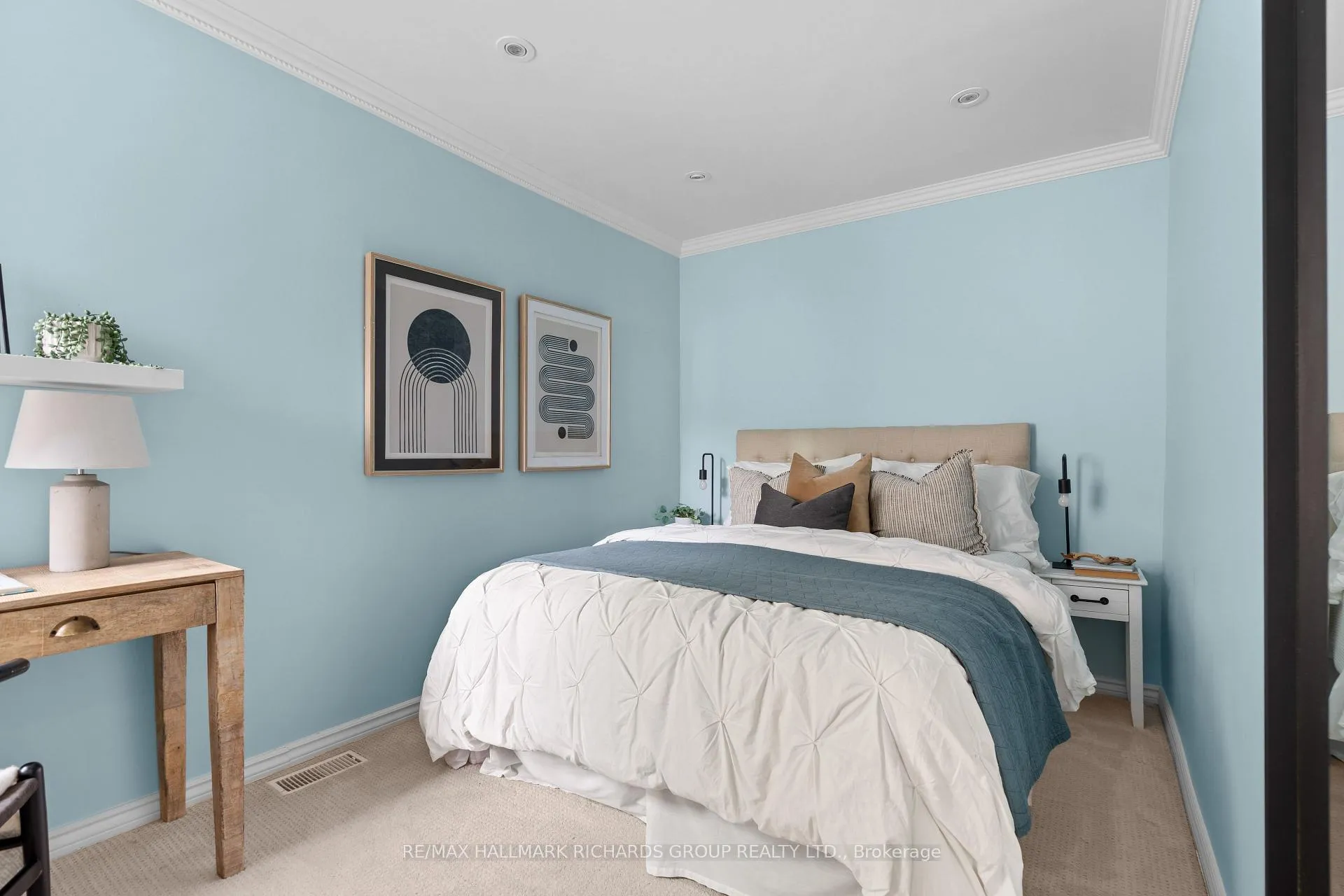 Photo 19 of 178 Wineva Avenue, Toronto, The Beaches — HOMEH