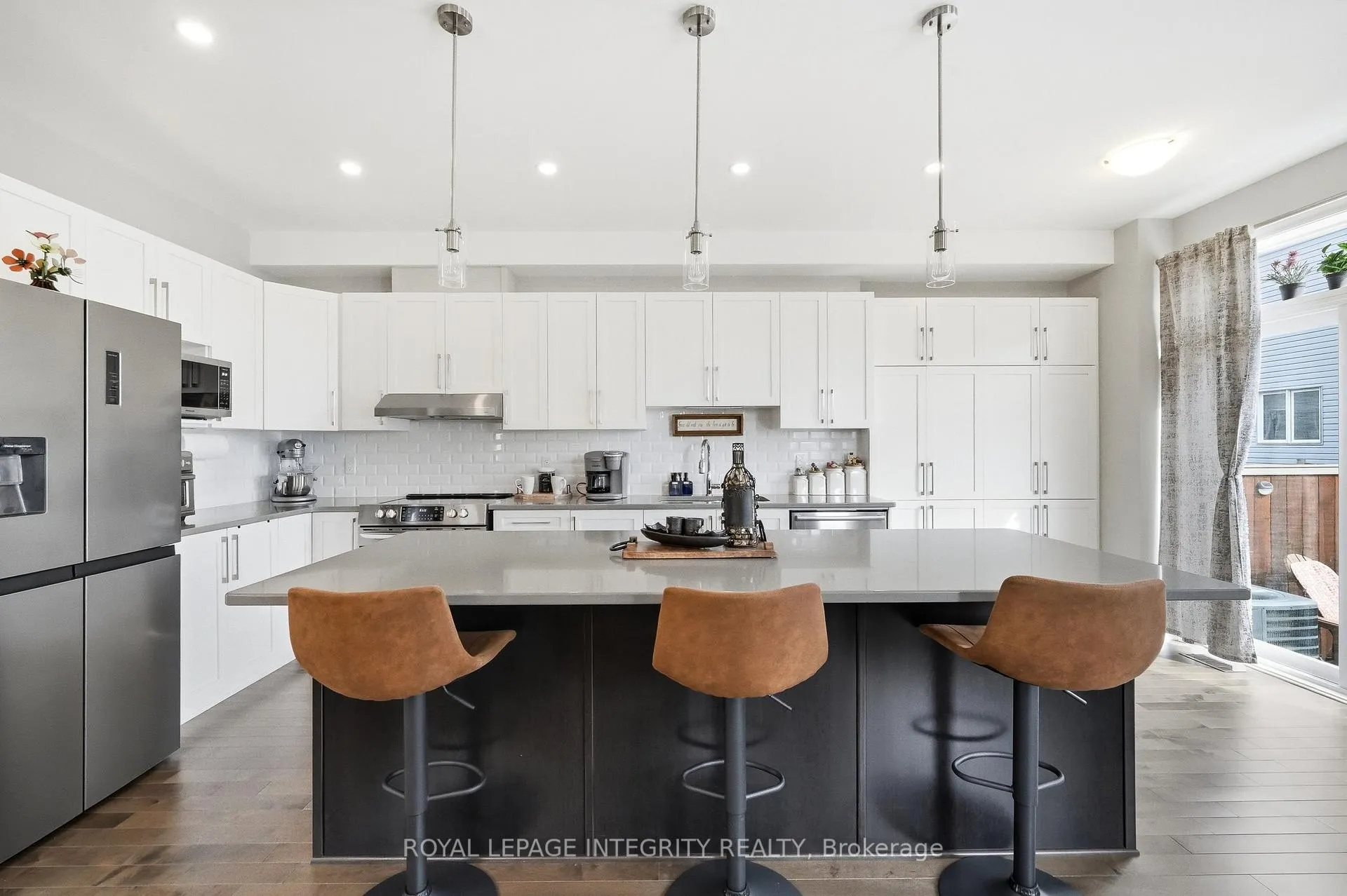 Photo 5 of 208 Mountain Sorrel Way, Ottawa, Avalon West — HOMEH