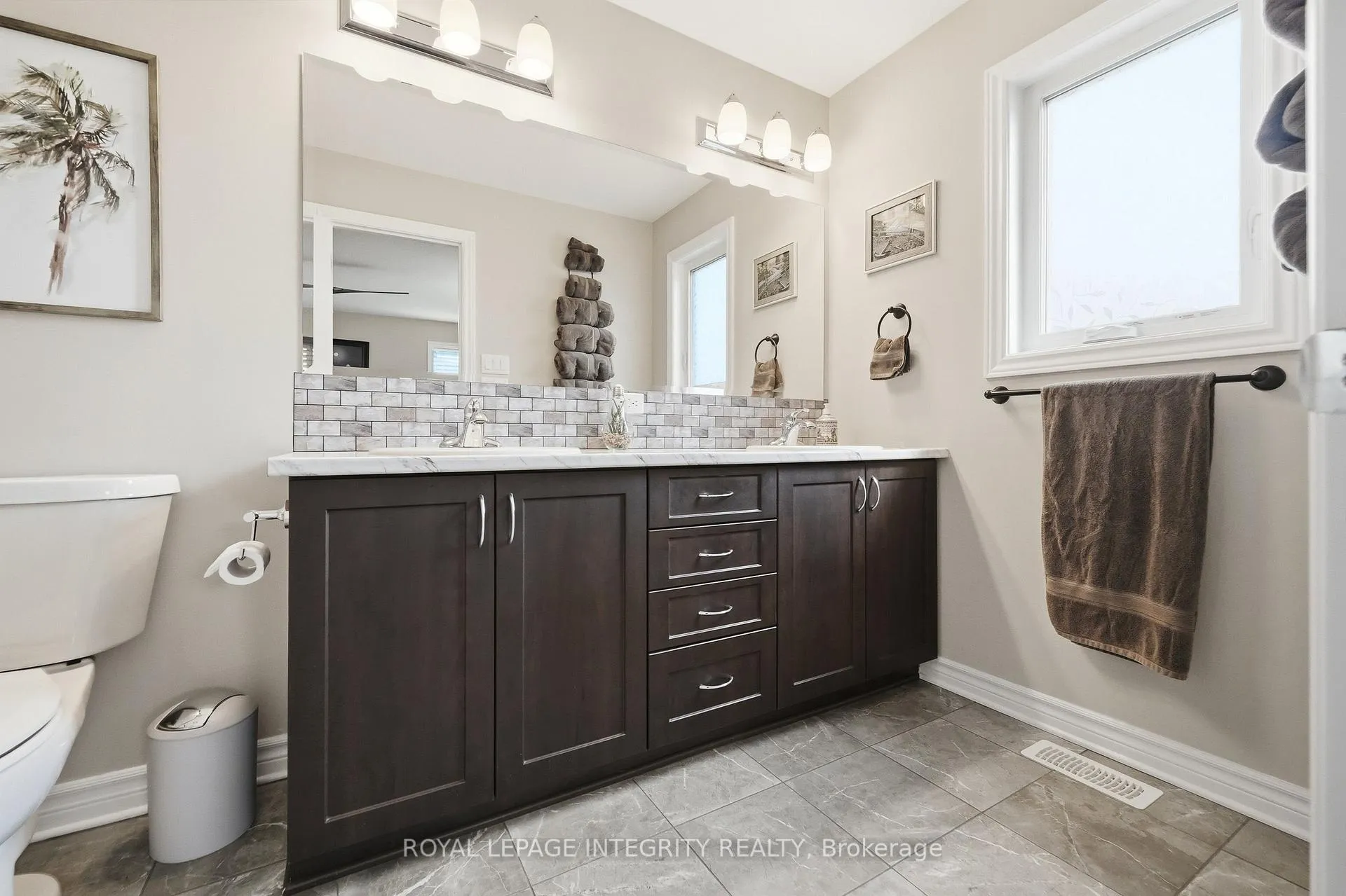 Photo 20 of 208 Mountain Sorrel Way, Ottawa, Avalon West — HOMEH