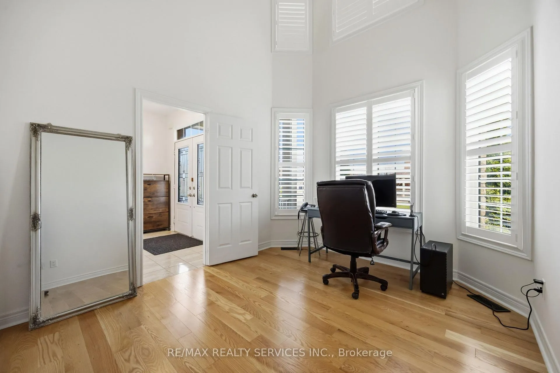 Photo 5 of 104 Sharpe Crescent, New Tecumseth, Tottenham — HOMEH