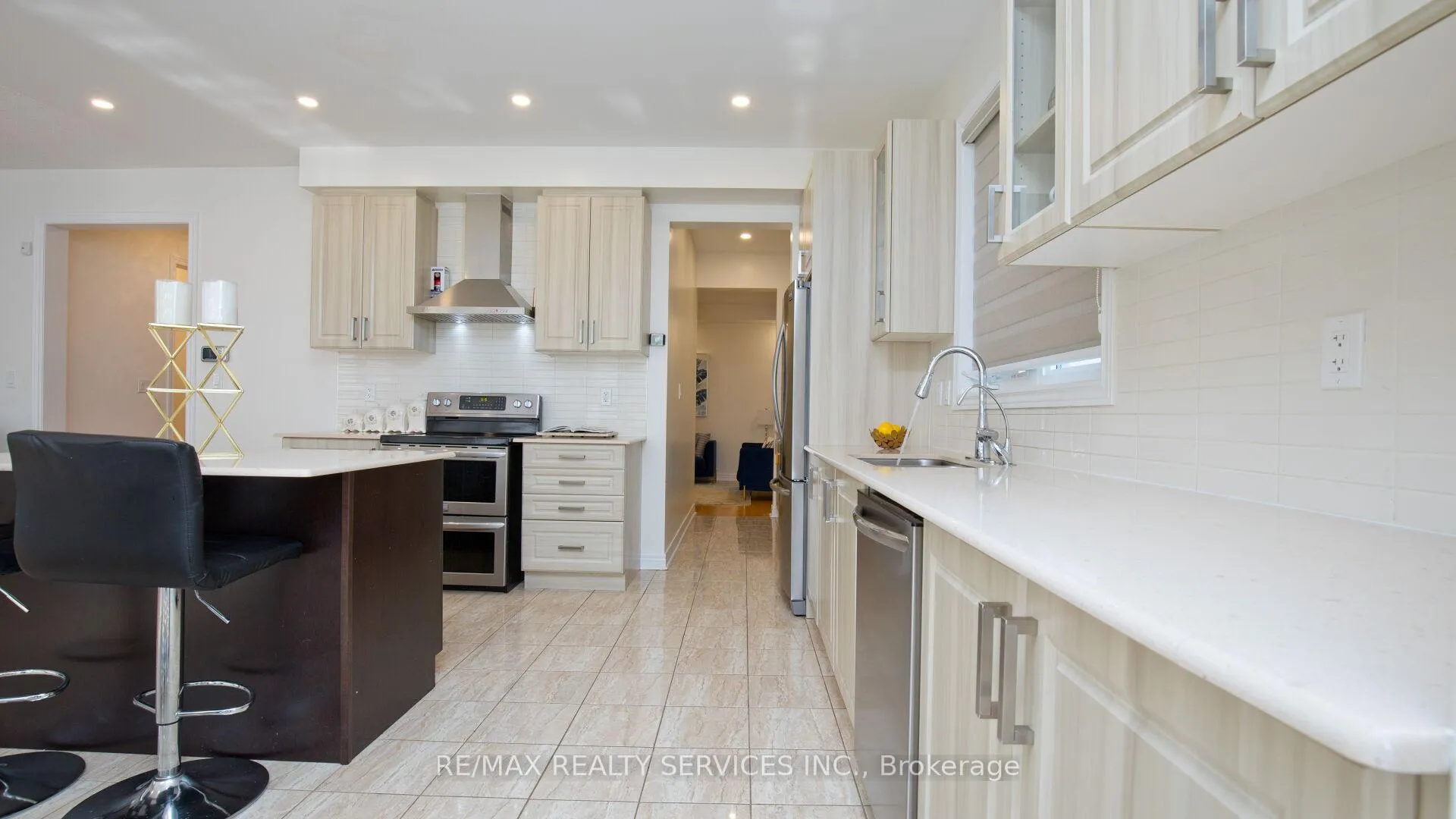 Photo 15 of 104 Sharpe Crescent, New Tecumseth, Tottenham — HOMEH