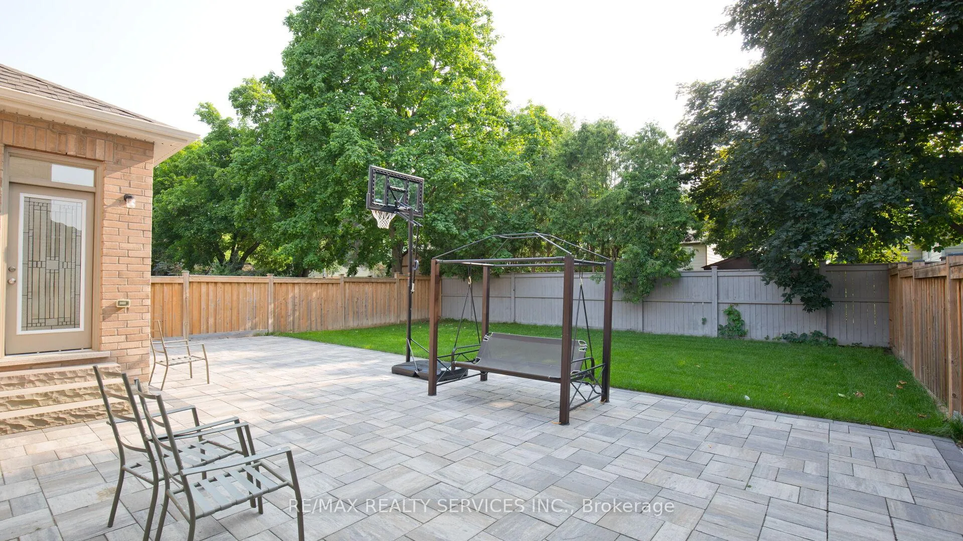 Photo 32 of 104 Sharpe Crescent, New Tecumseth, Tottenham — HOMEH