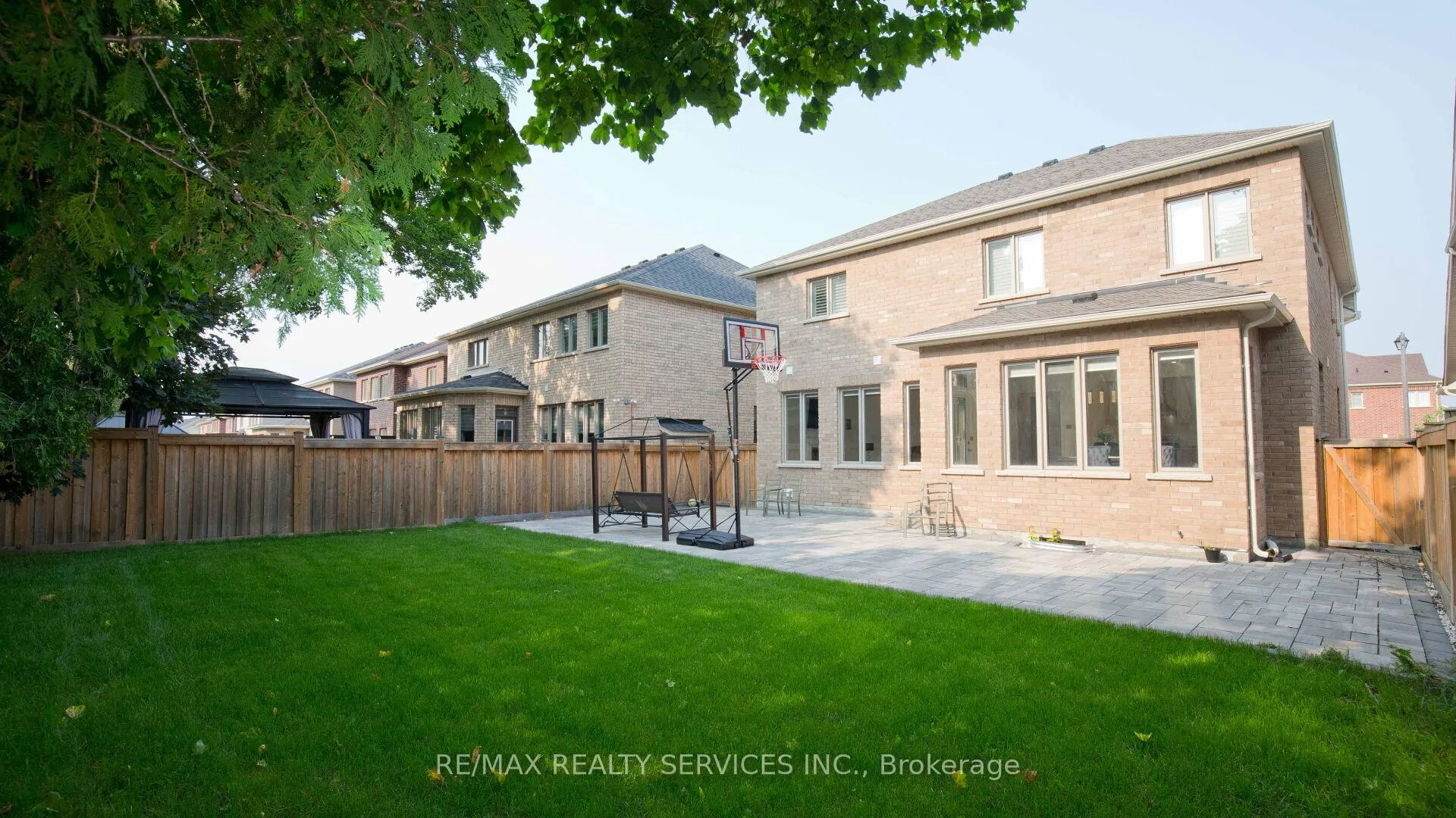 Photo 35 of 104 Sharpe Crescent, New Tecumseth, Tottenham — HOMEH