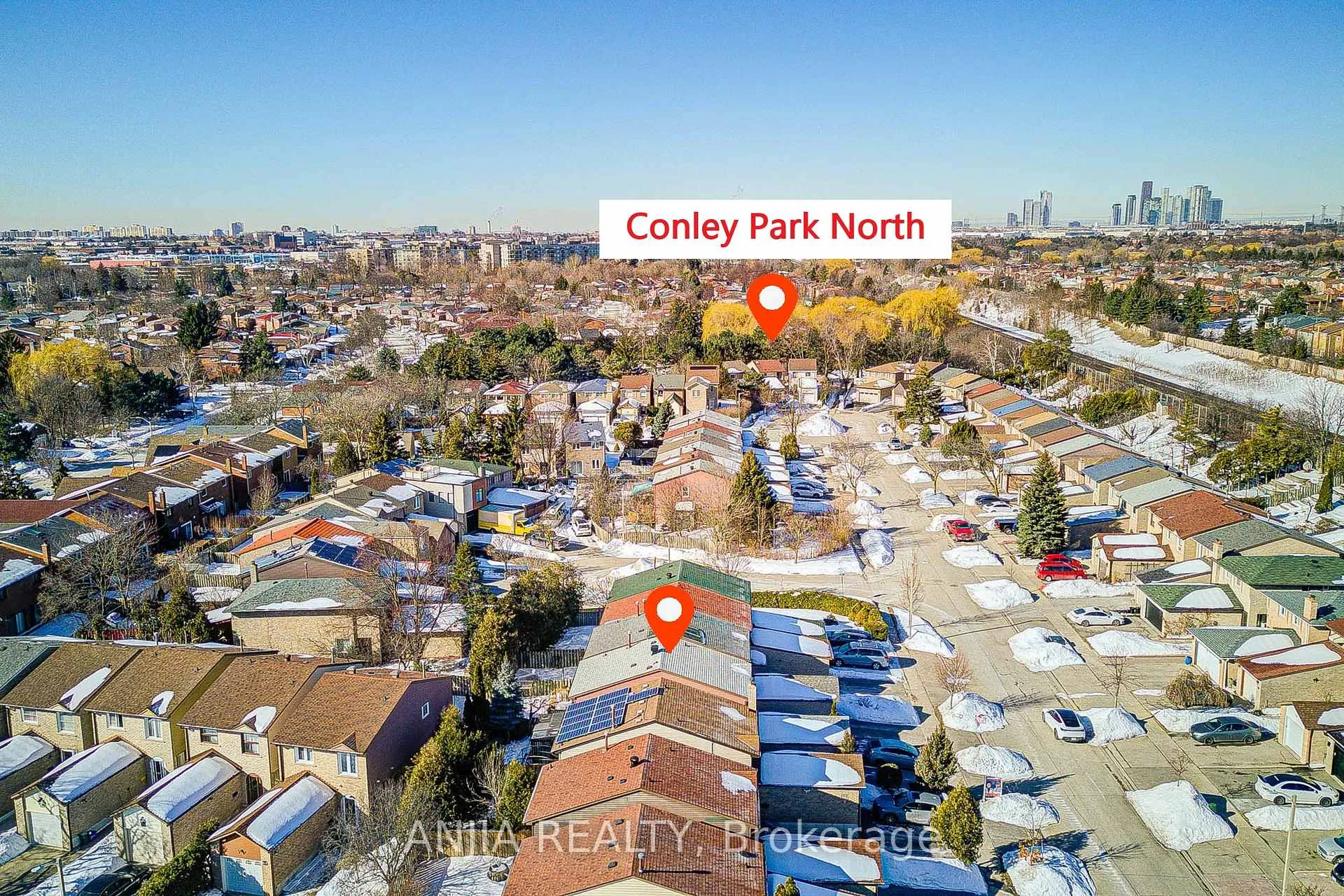Photo 2 of 83 McClintock Crescent, Vaughan, Lakeview Estates — HOMEH