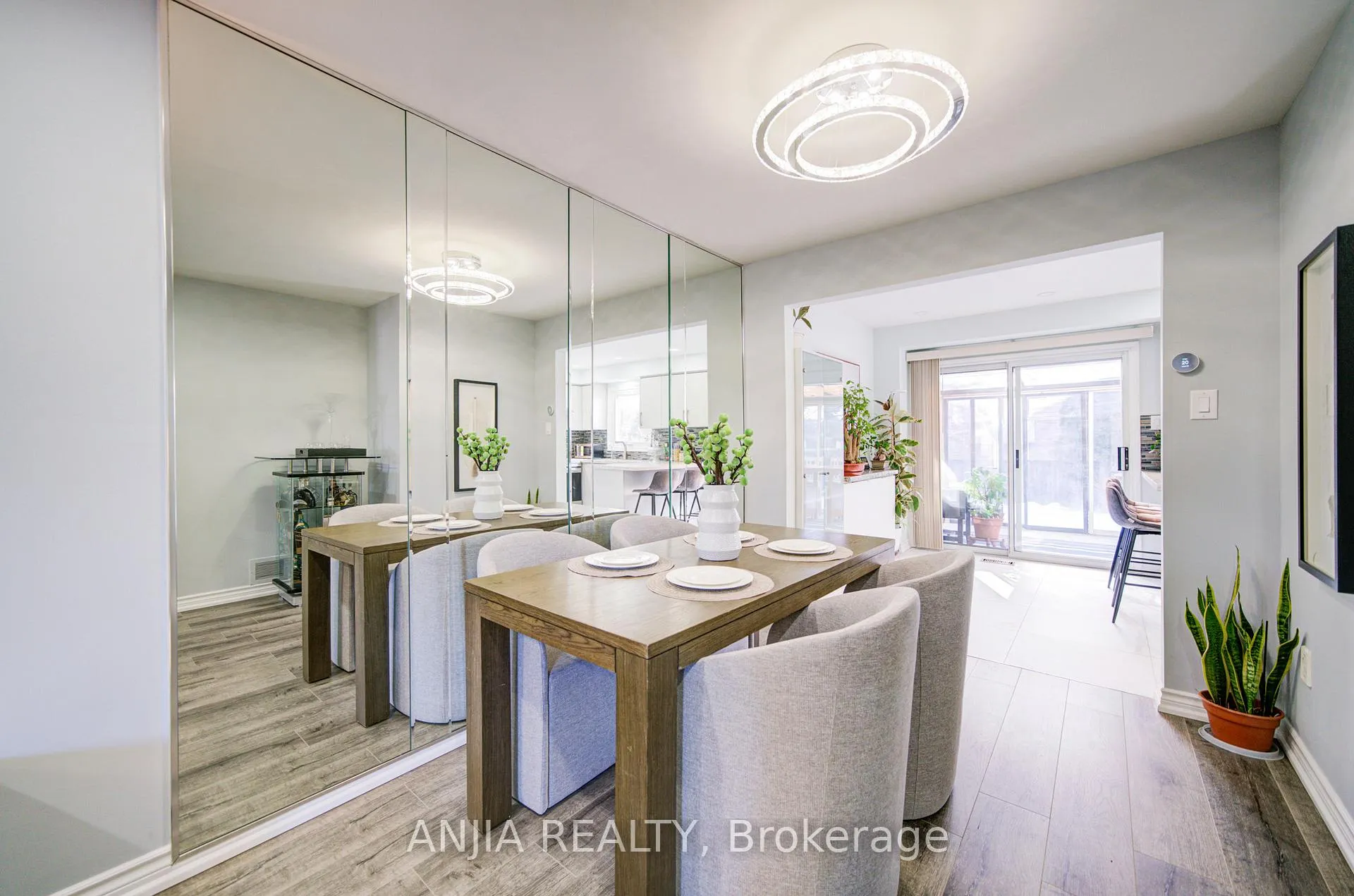 Photo 9 of 83 McClintock Crescent, Vaughan, Lakeview Estates — HOMEH