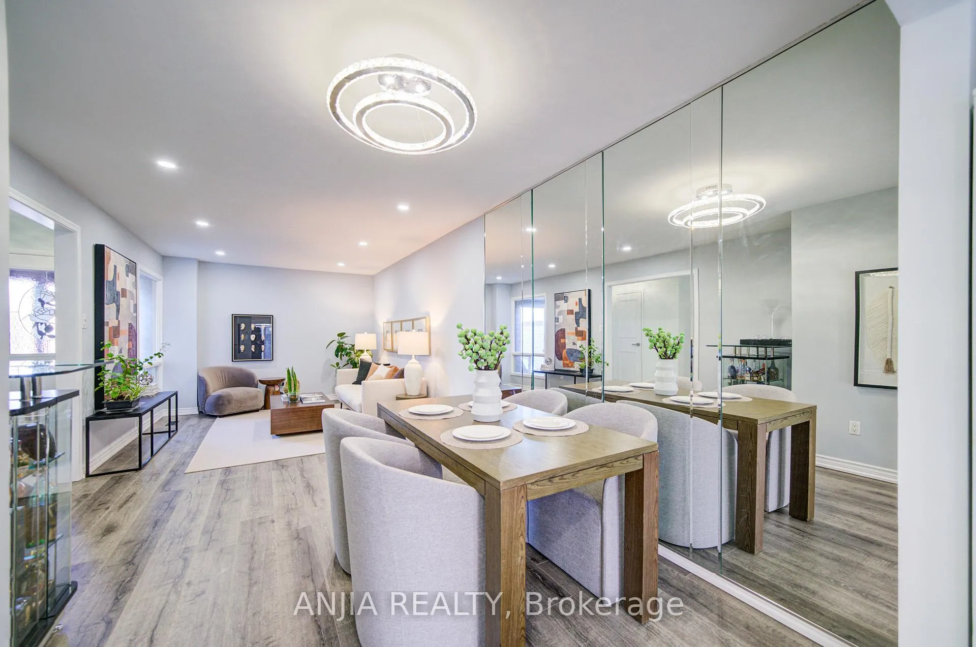 Photo 11 of 83 McClintock Crescent, Vaughan, Lakeview Estates — HOMEH