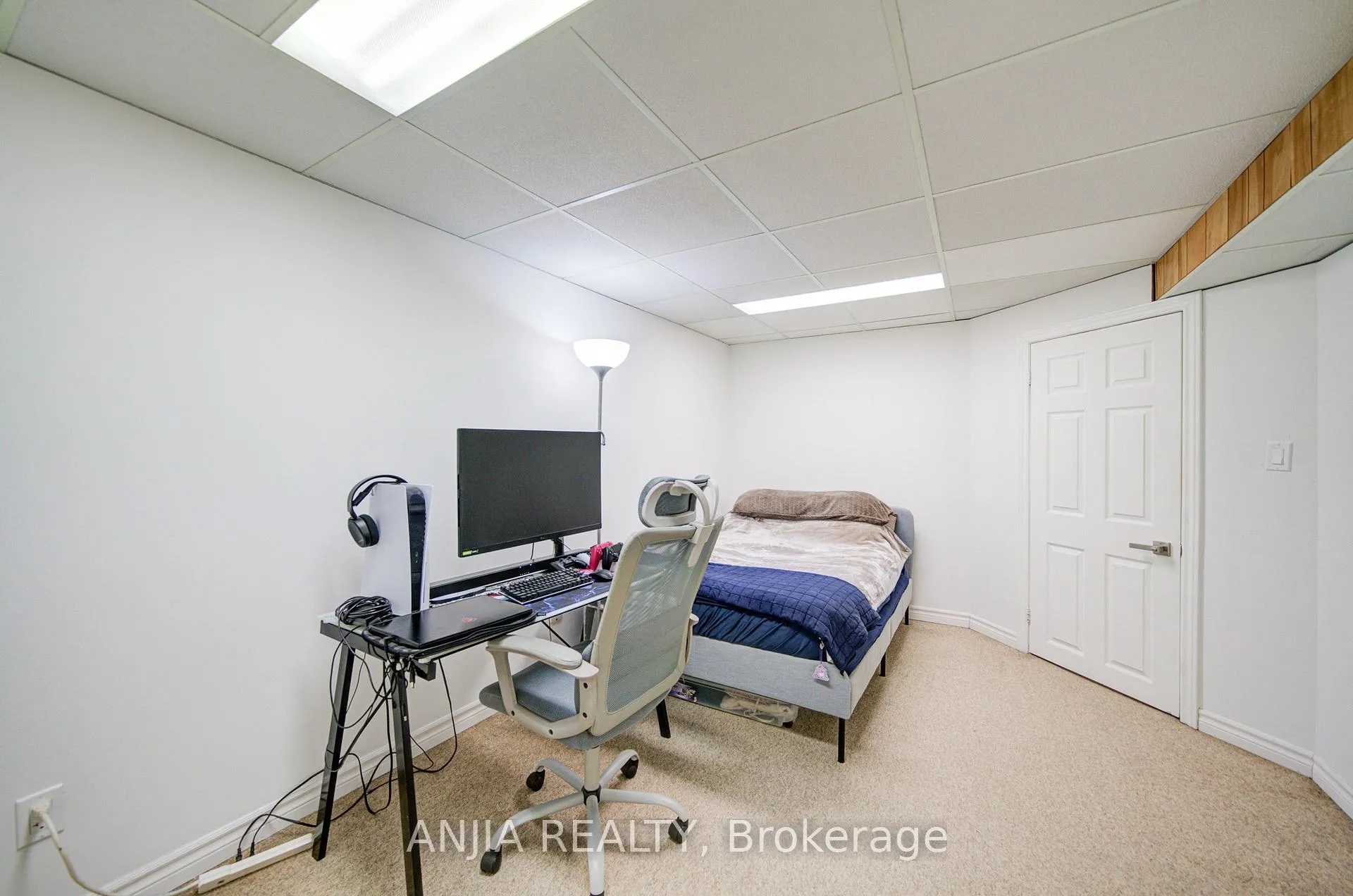 Photo 32 of 83 McClintock Crescent, Vaughan, Lakeview Estates — HOMEH