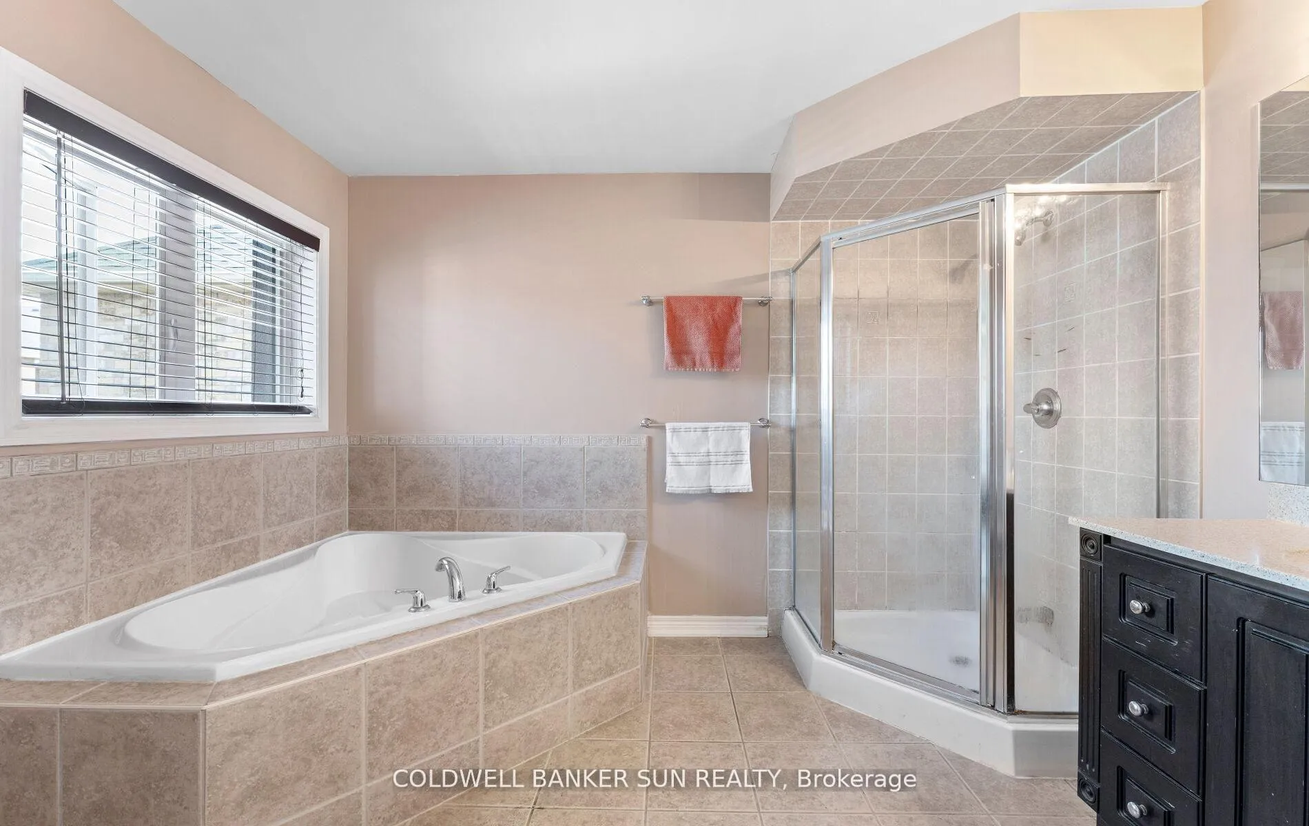 Photo 22 of 164 Canada Drive, Vaughan, Vellore Village — HOMEH