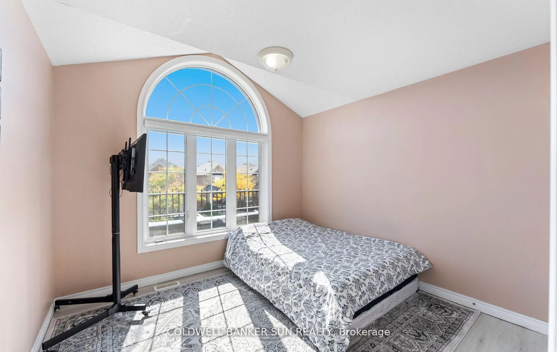 Photo 30 of 164 Canada Drive, Vaughan, Vellore Village — HOMEH