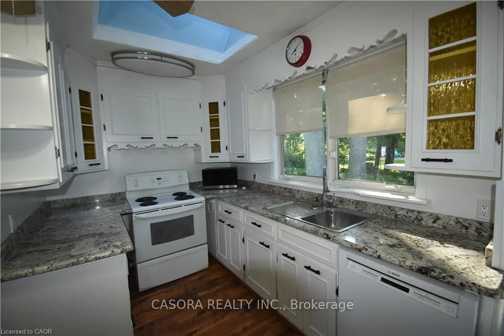 Photo 12 of 623 King Road, Burlington, LaSalle — HOMEH