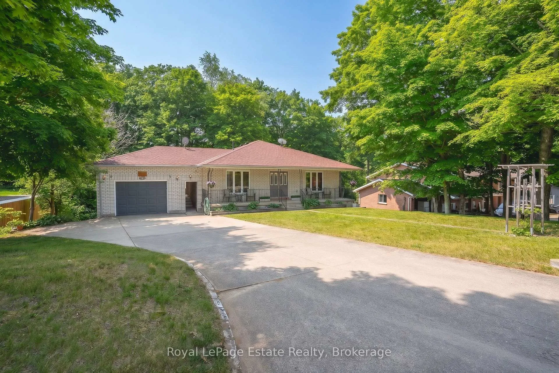 Front of 632 Bannister Drive