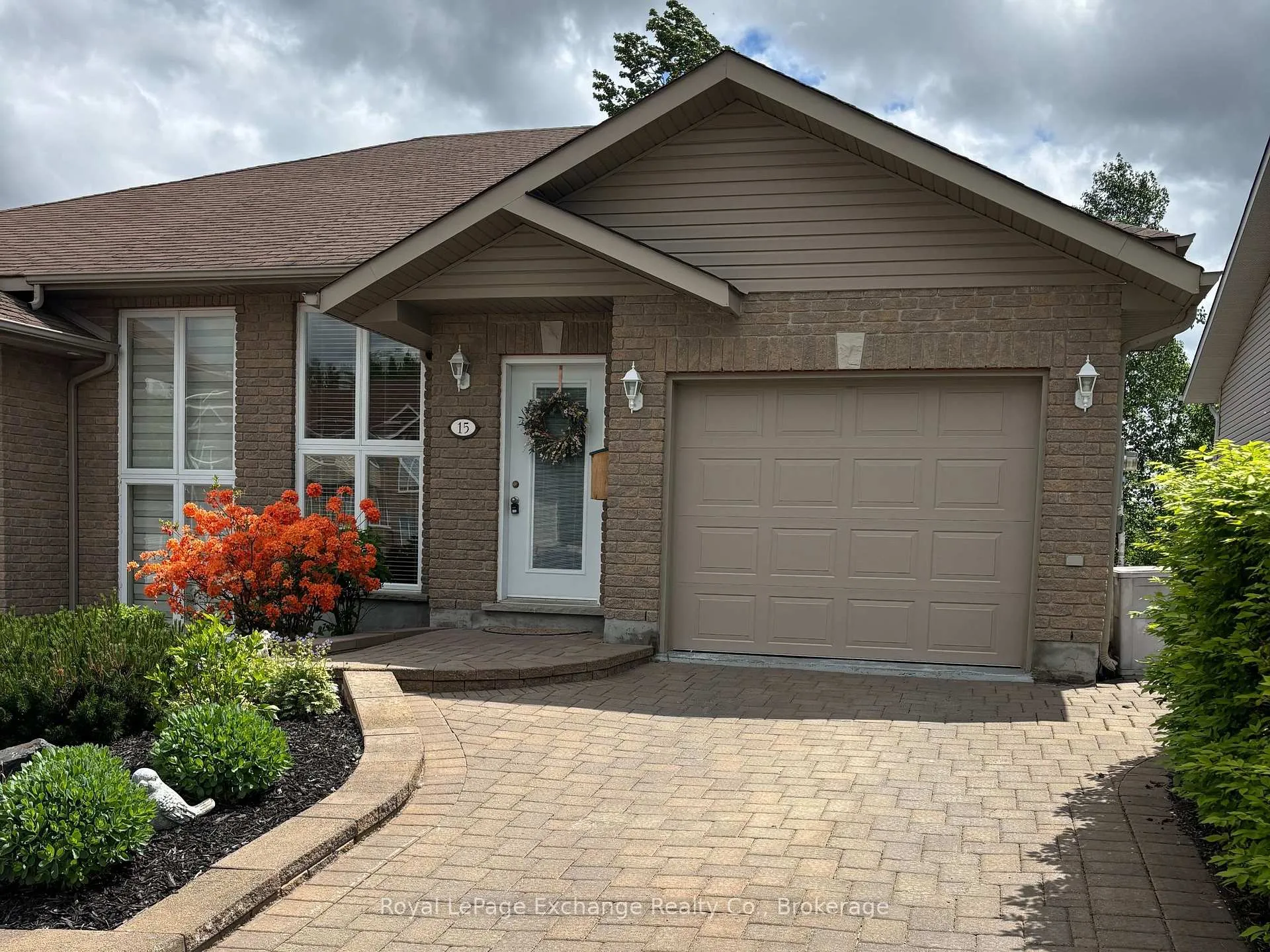 Front of 15 Palisade Place