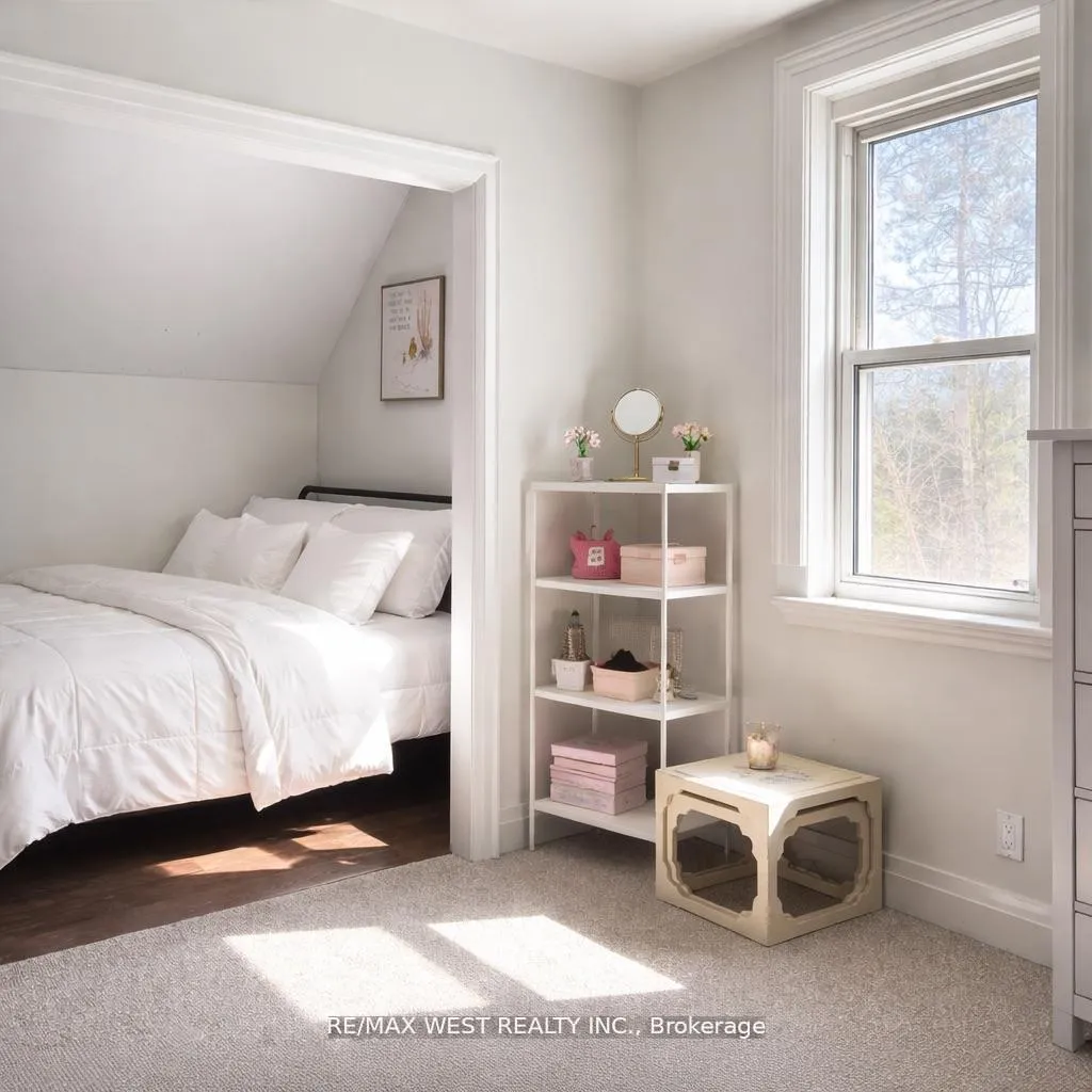 Photo 21 of 4532 Line 5 N, Oro-Medonte, Moonstone — HOMEH