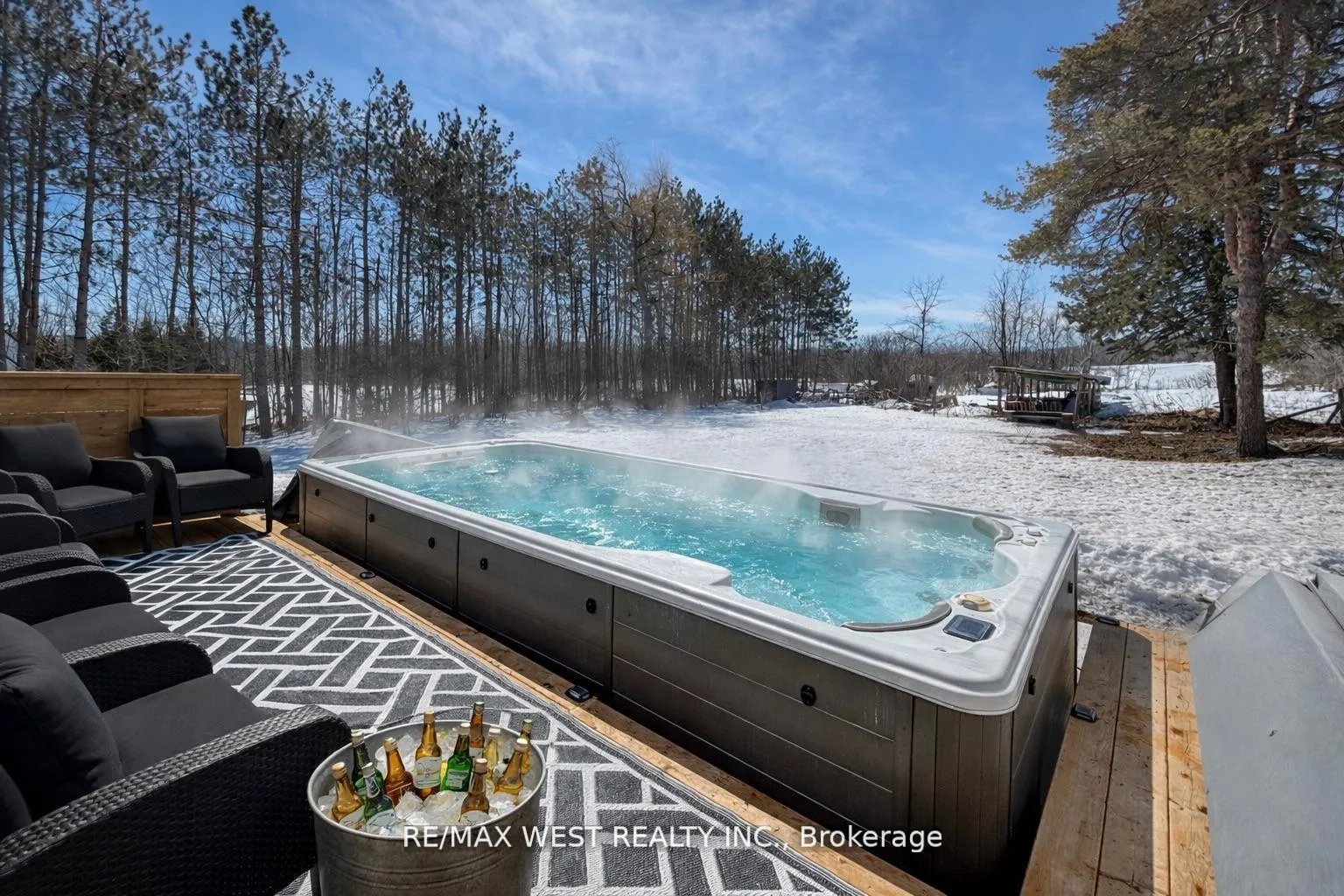 Photo 27 of 4532 Line 5 N, Oro-Medonte, Moonstone — HOMEH