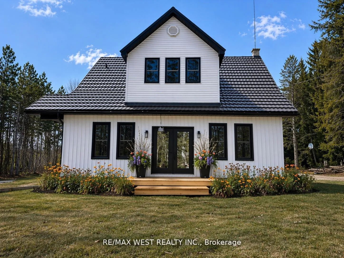 Photo 29 of 4532 Line 5 N, Oro-Medonte, Moonstone — HOMEH