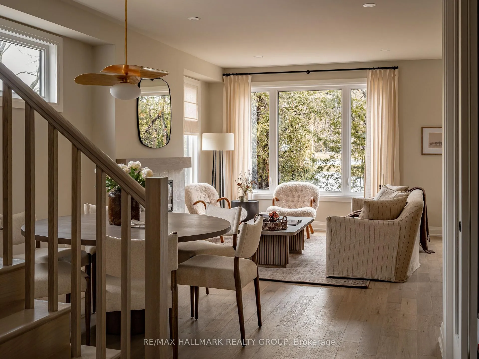 Photo 3 of 722 Kenny Gordon Avenue, Ottawa, Riverside South/Gloucester Glen — HOMEH