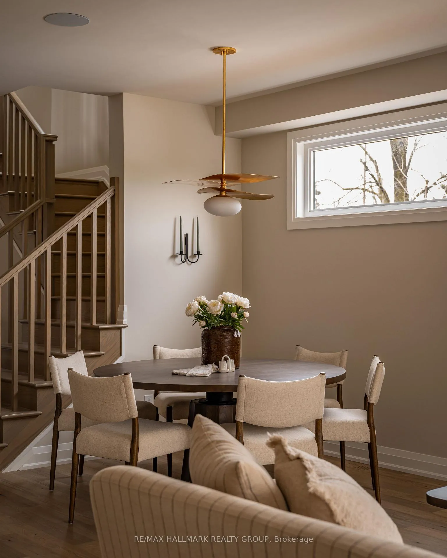 Photo 4 of 722 Kenny Gordon Avenue, Ottawa, Riverside South/Gloucester Glen — HOMEH