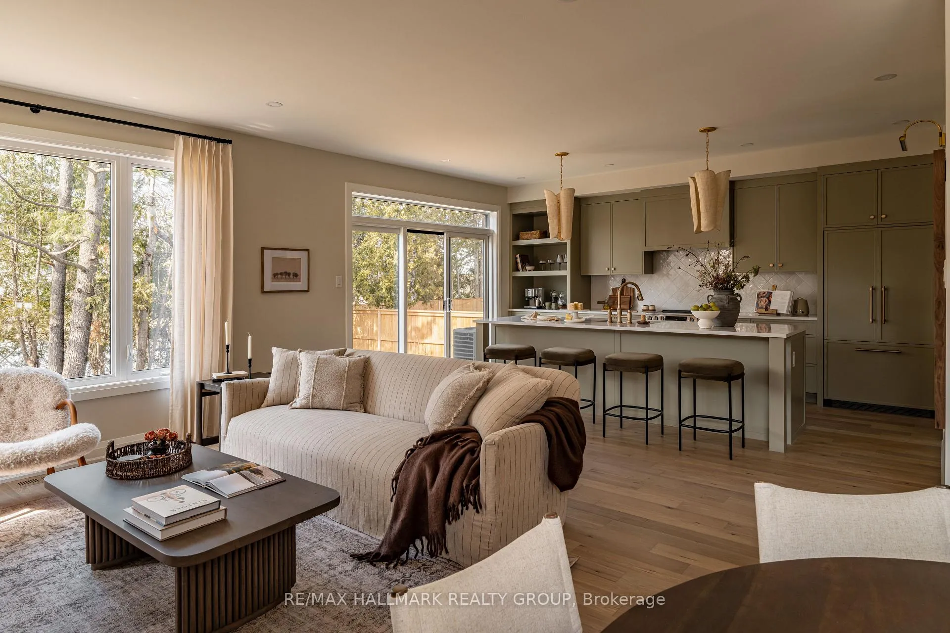 Photo 14 of 722 Kenny Gordon Avenue, Ottawa, Riverside South/Gloucester Glen — HOMEH