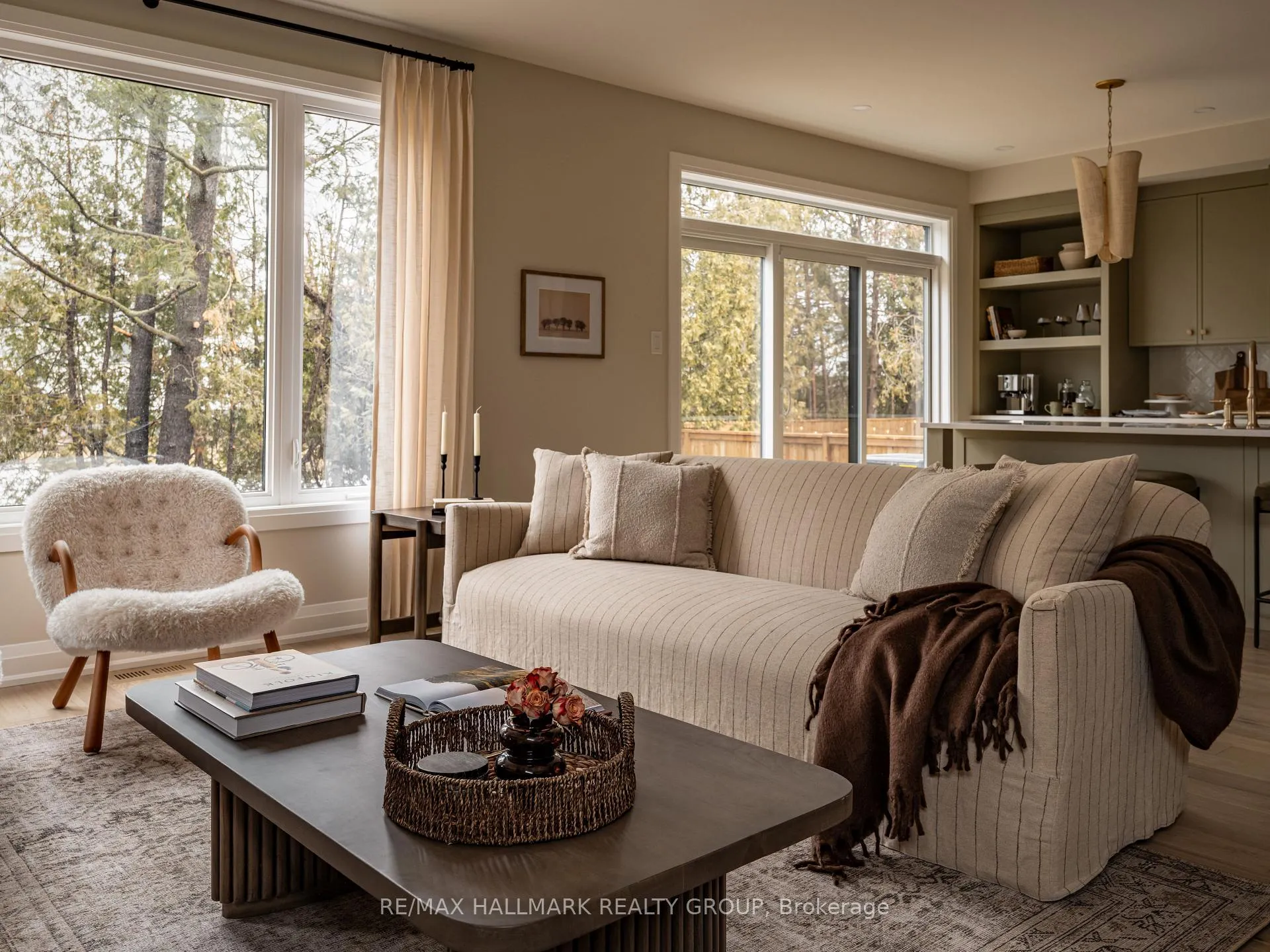 Photo 18 of 722 Kenny Gordon Avenue, Ottawa, Riverside South/Gloucester Glen — HOMEH