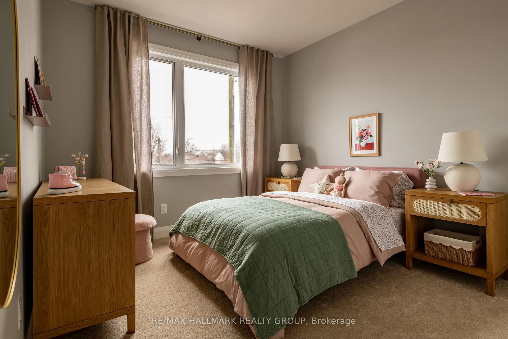 Photo 32 of 722 Kenny Gordon Avenue, Ottawa, Riverside South/Gloucester Glen — HOMEH