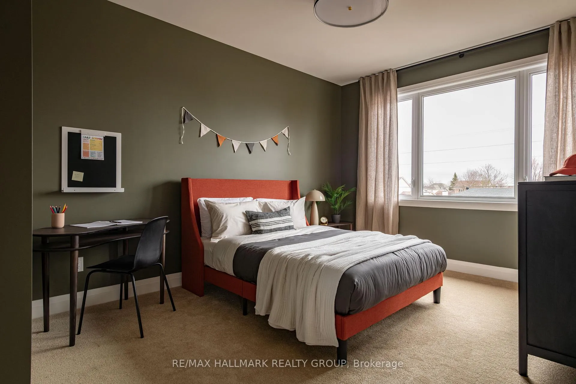 Photo 34 of 722 Kenny Gordon Avenue, Ottawa, Riverside South/Gloucester Glen — HOMEH