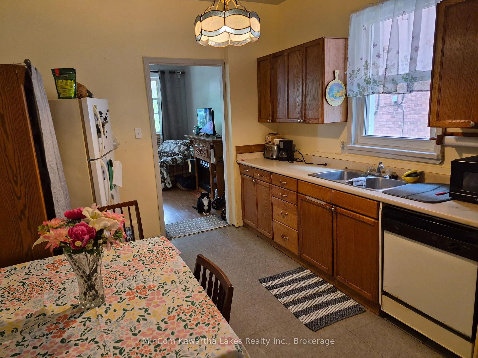 Photo 5 of 460 Driscoll Terrace, Peterborough, Ashburnham Ward 4 — HOMEH