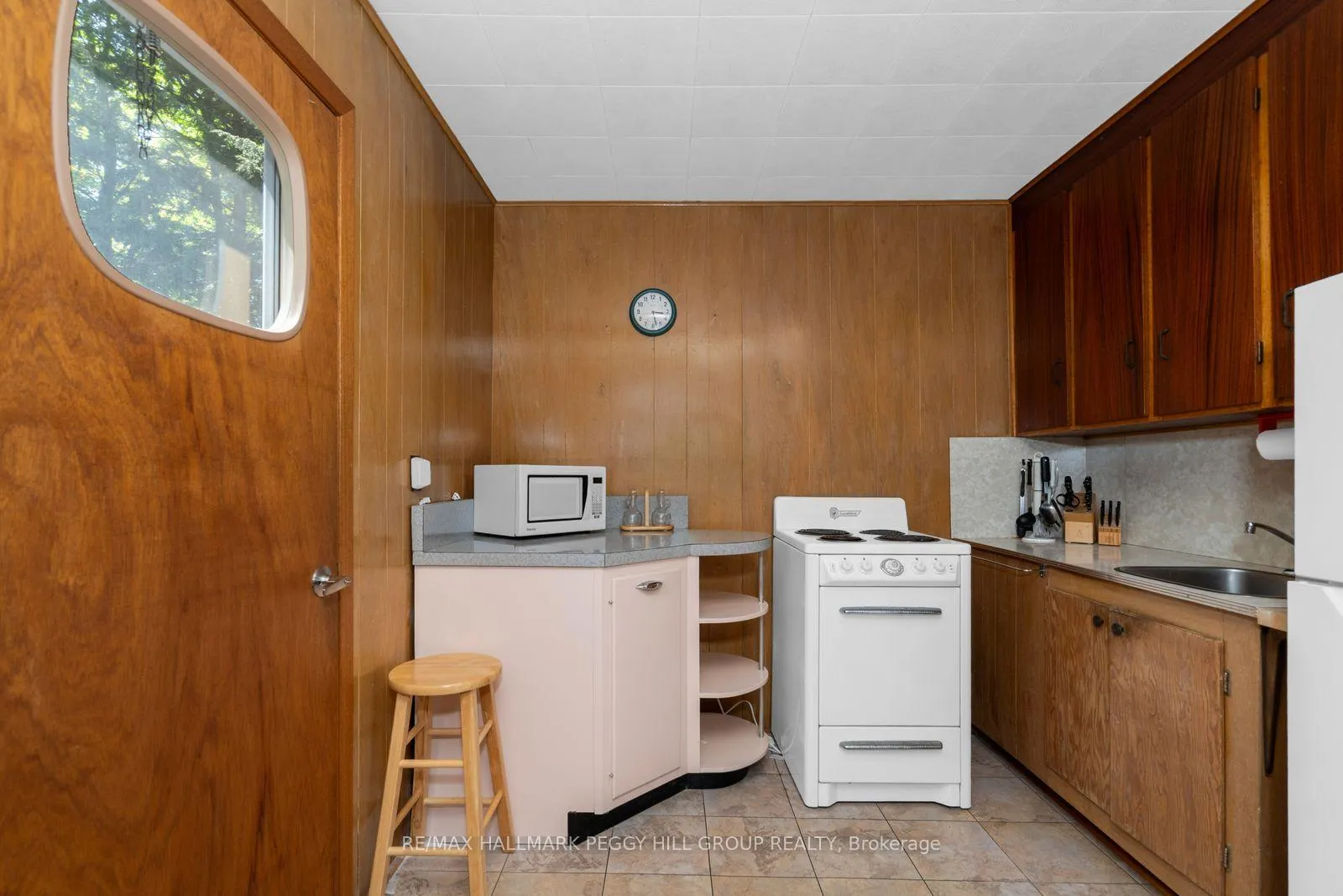 Photo 5 of 16 Susan Court, Tiny, Rural Tiny — HOMEH