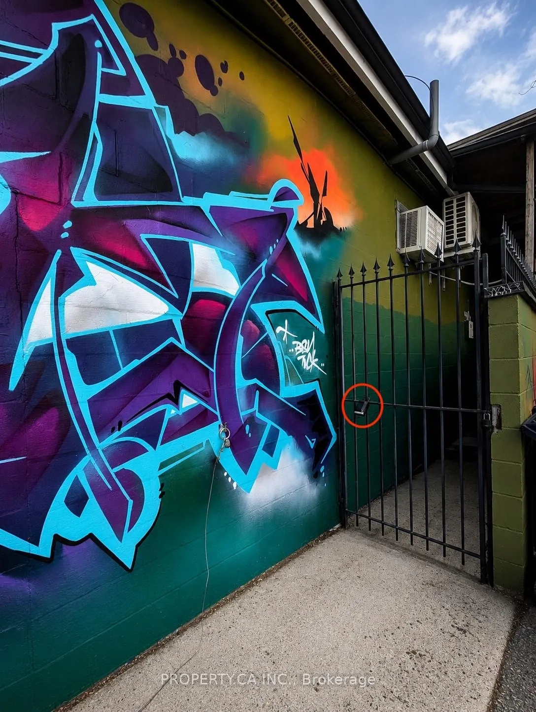 Photo 2 of 1462 Queen Street W, Toronto, South Parkdale — HOMEH