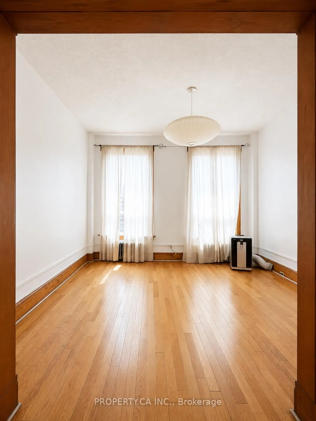 Photo 8 of 1462 Queen Street W, Toronto, South Parkdale — HOMEH