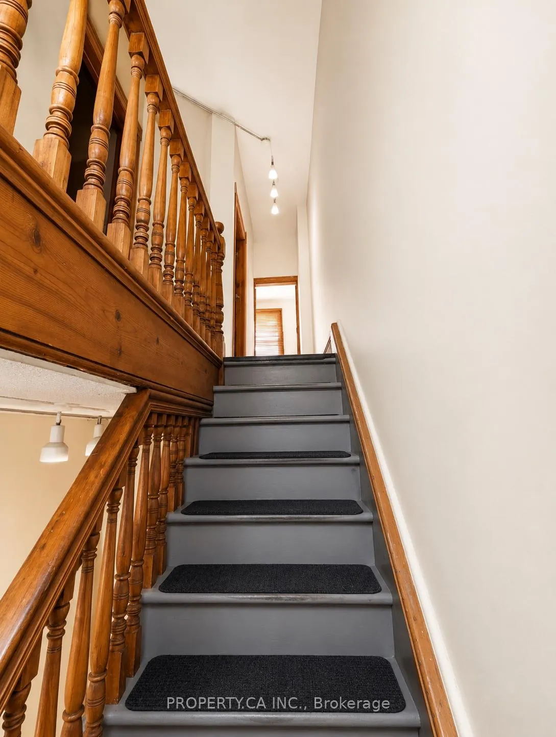 Photo 10 of 1462 Queen Street W, Toronto, South Parkdale — HOMEH