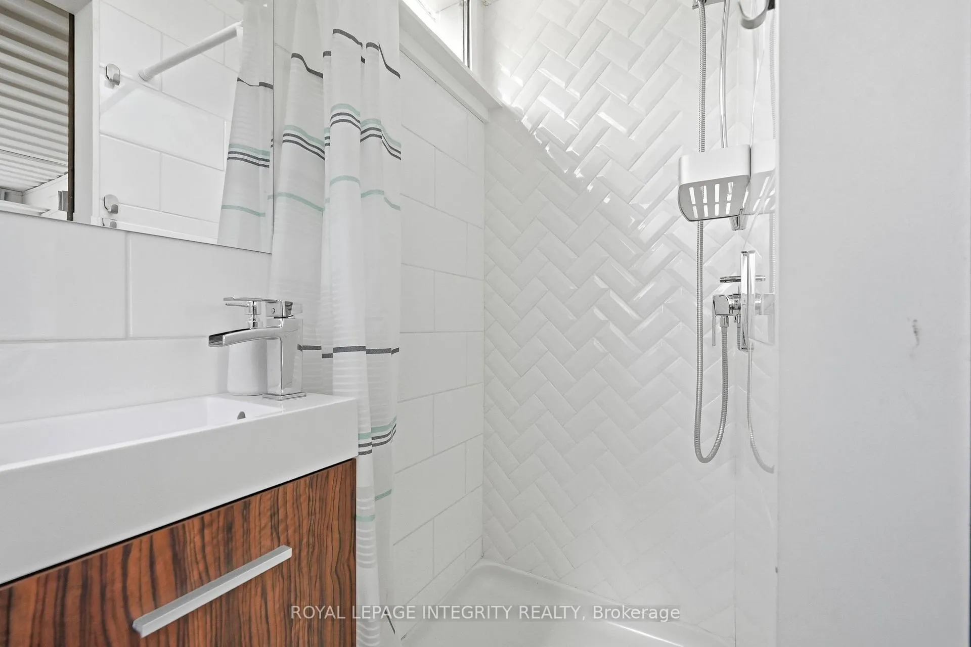 Photo 12 of 327 Bayview Drive, Ottawa, Constance Bay — HOMEH