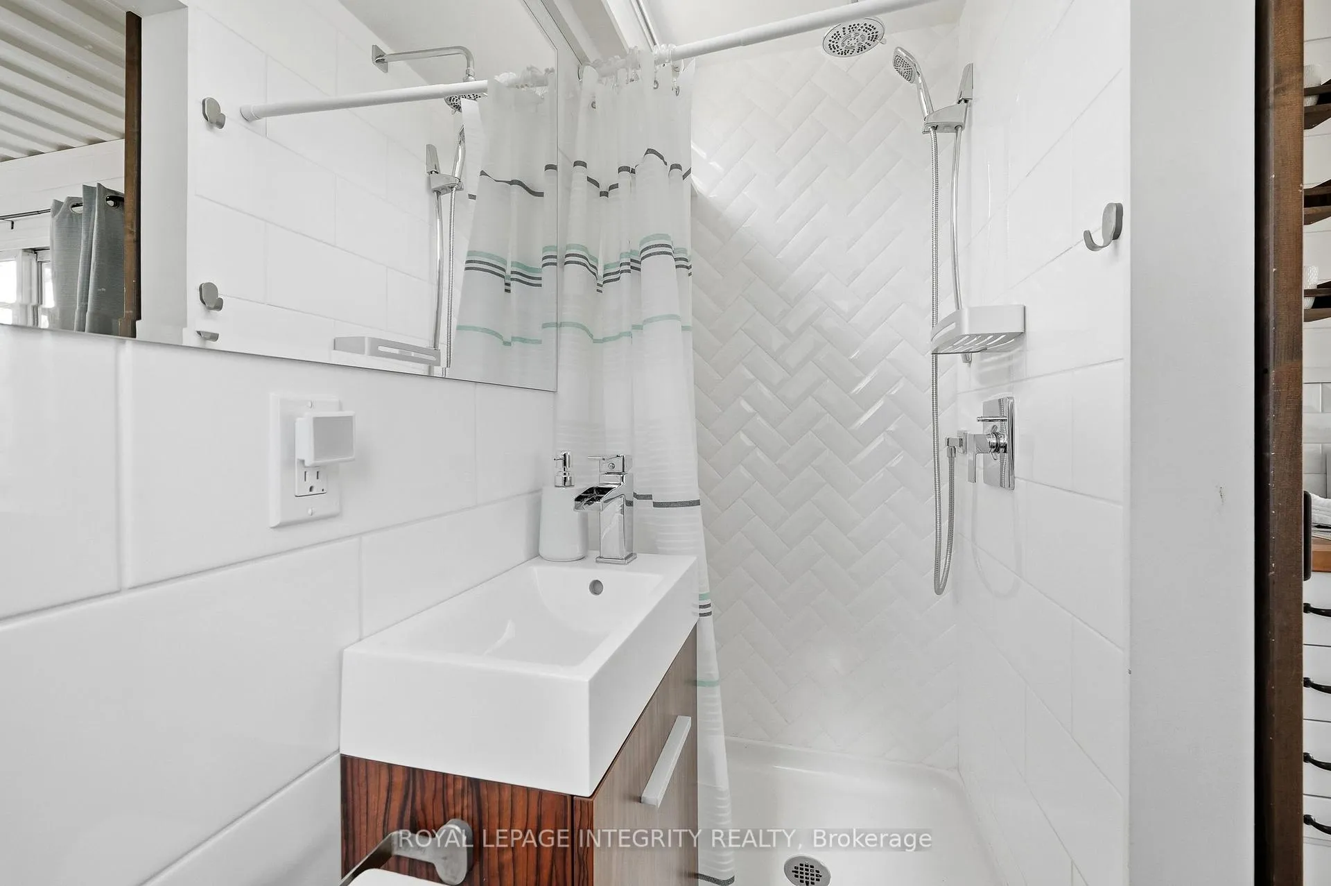 Photo 14 of 327 Bayview Drive, Ottawa, Constance Bay — HOMEH