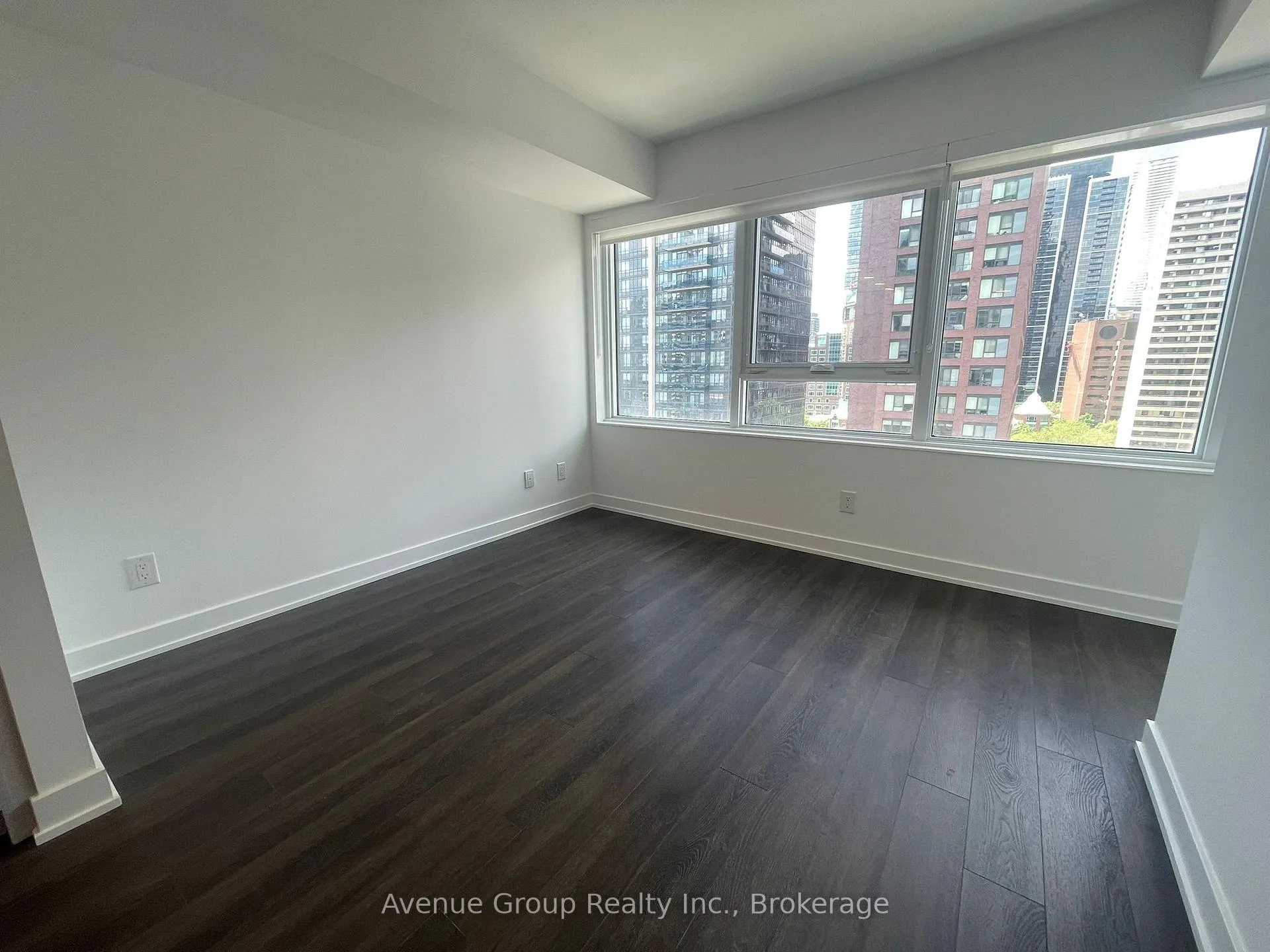 Photo 5 of Unit 1203, 609 Sherbourne Street, Toronto, North St. James Town — HOMEH