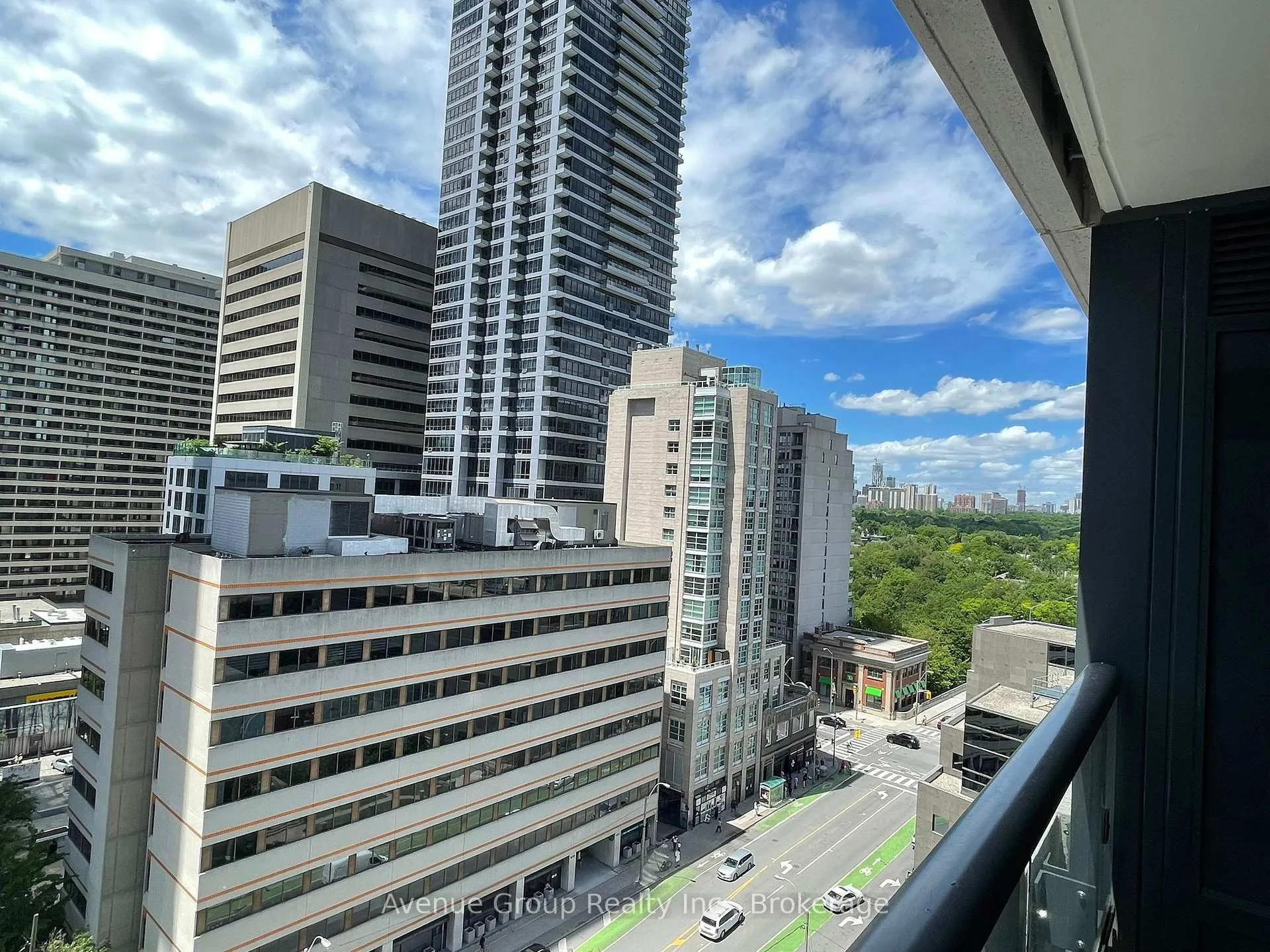 Photo 12 of Unit 1203, 609 Sherbourne Street, Toronto, North St. James Town — HOMEH