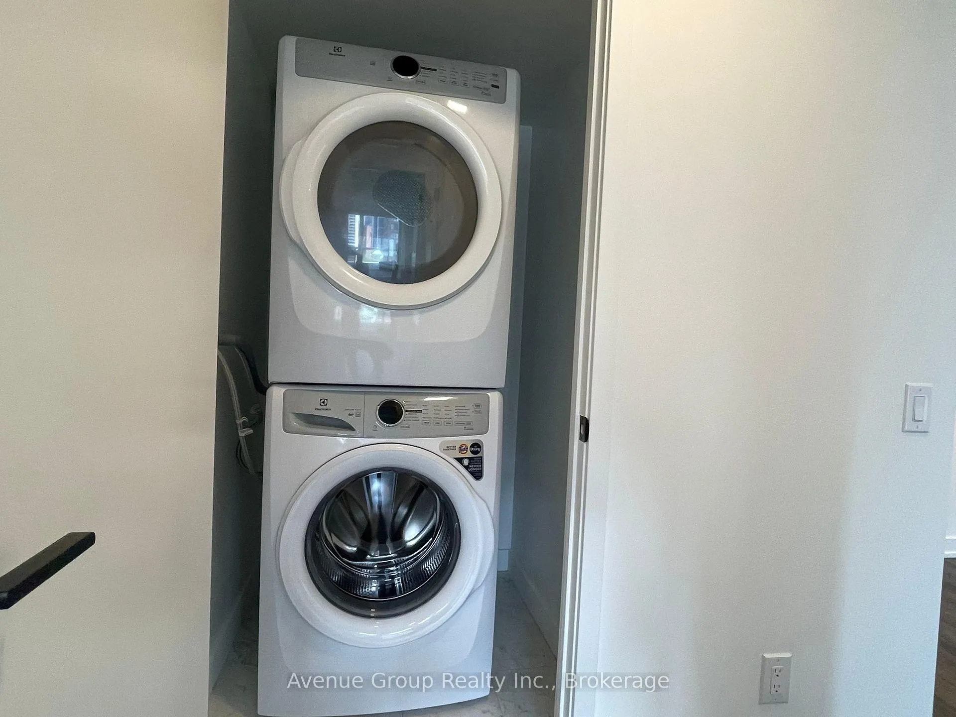Photo 14 of Unit 1203, 609 Sherbourne Street, Toronto, North St. James Town — HOMEH