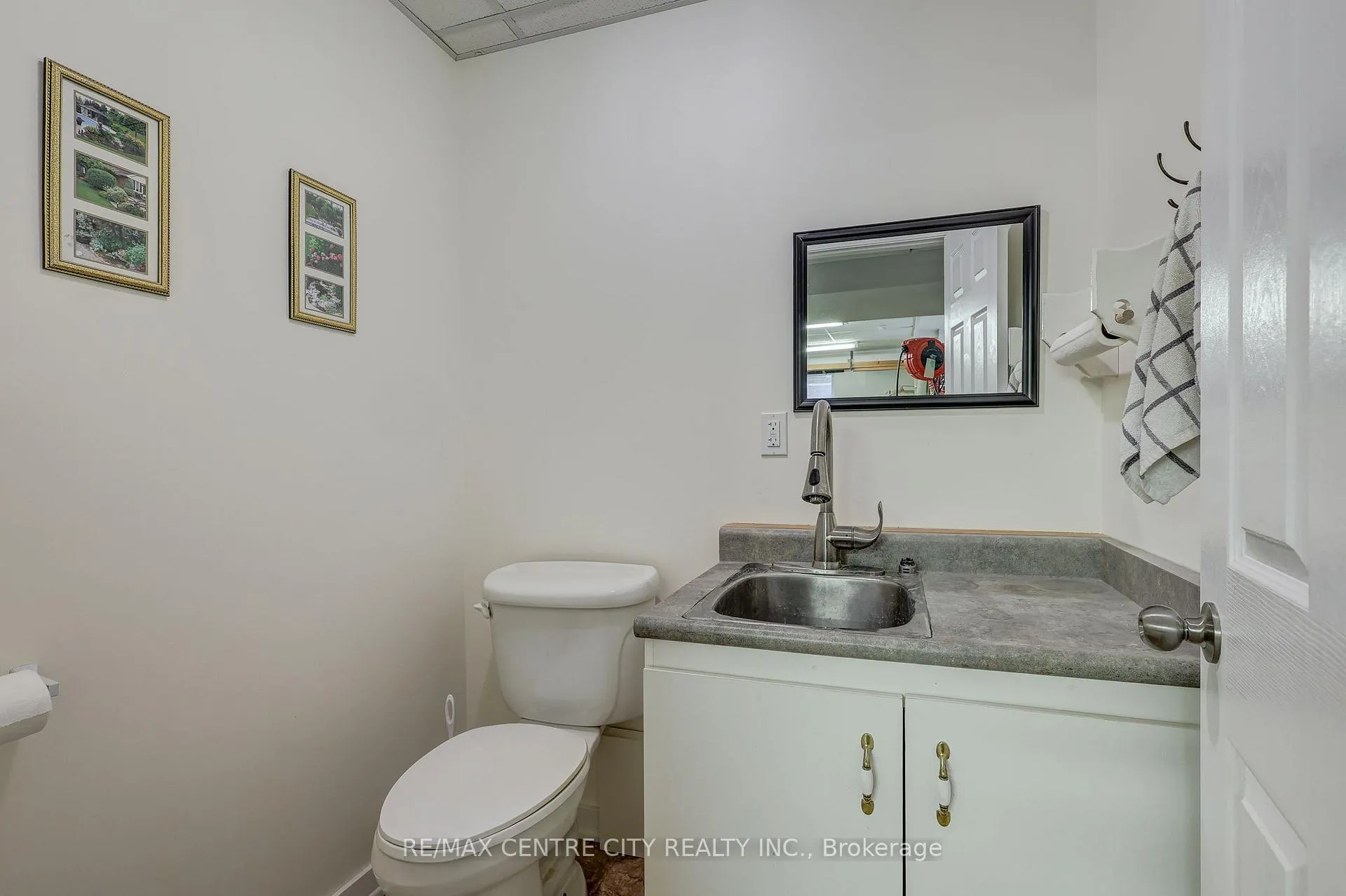 Photo 19 of 26 Oak Street, Bayham, Vienna — HOMEH