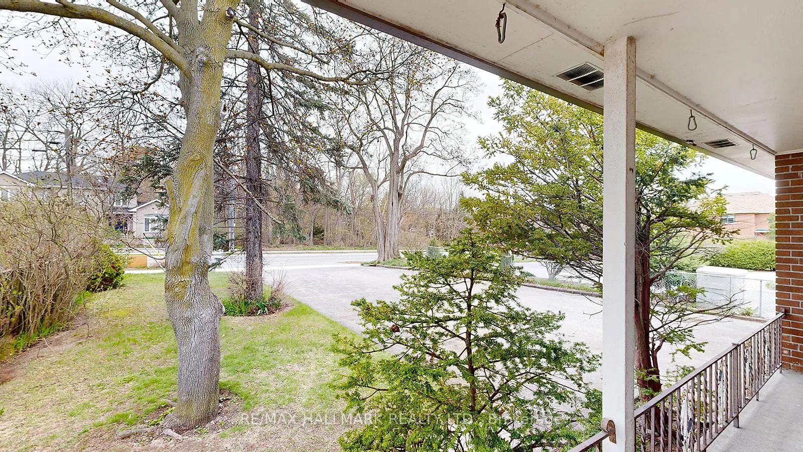Photo 2 of 6197 Kingston Road, Scarborough, Centennial Scarborough — HOMEH