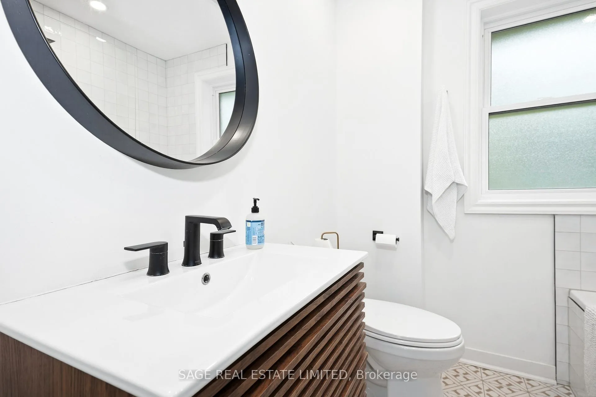 Photo 21 of 44 Pepler Avenue, Toronto, East York — HOMEH
