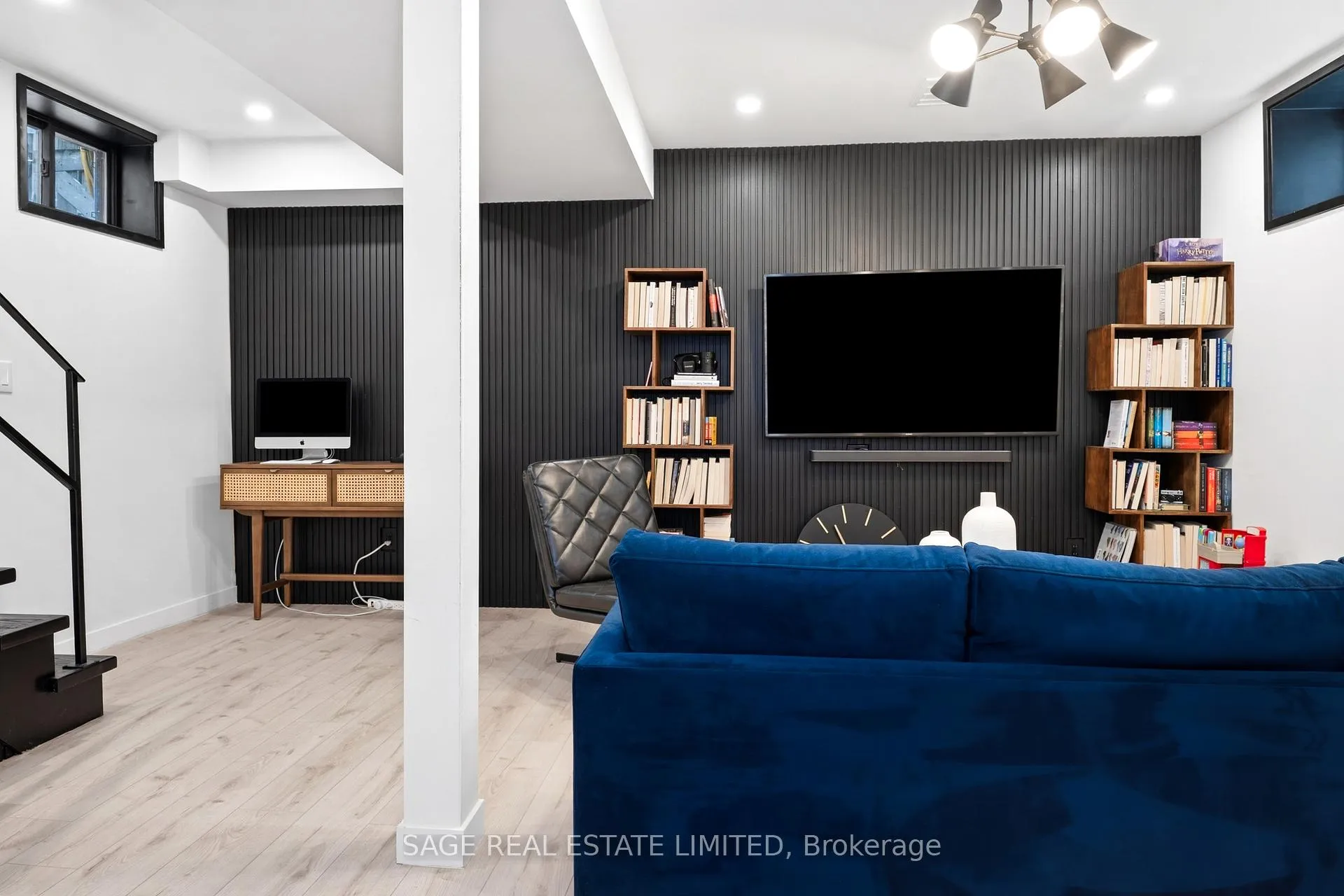 Photo 25 of 44 Pepler Avenue, Toronto, East York — HOMEH
