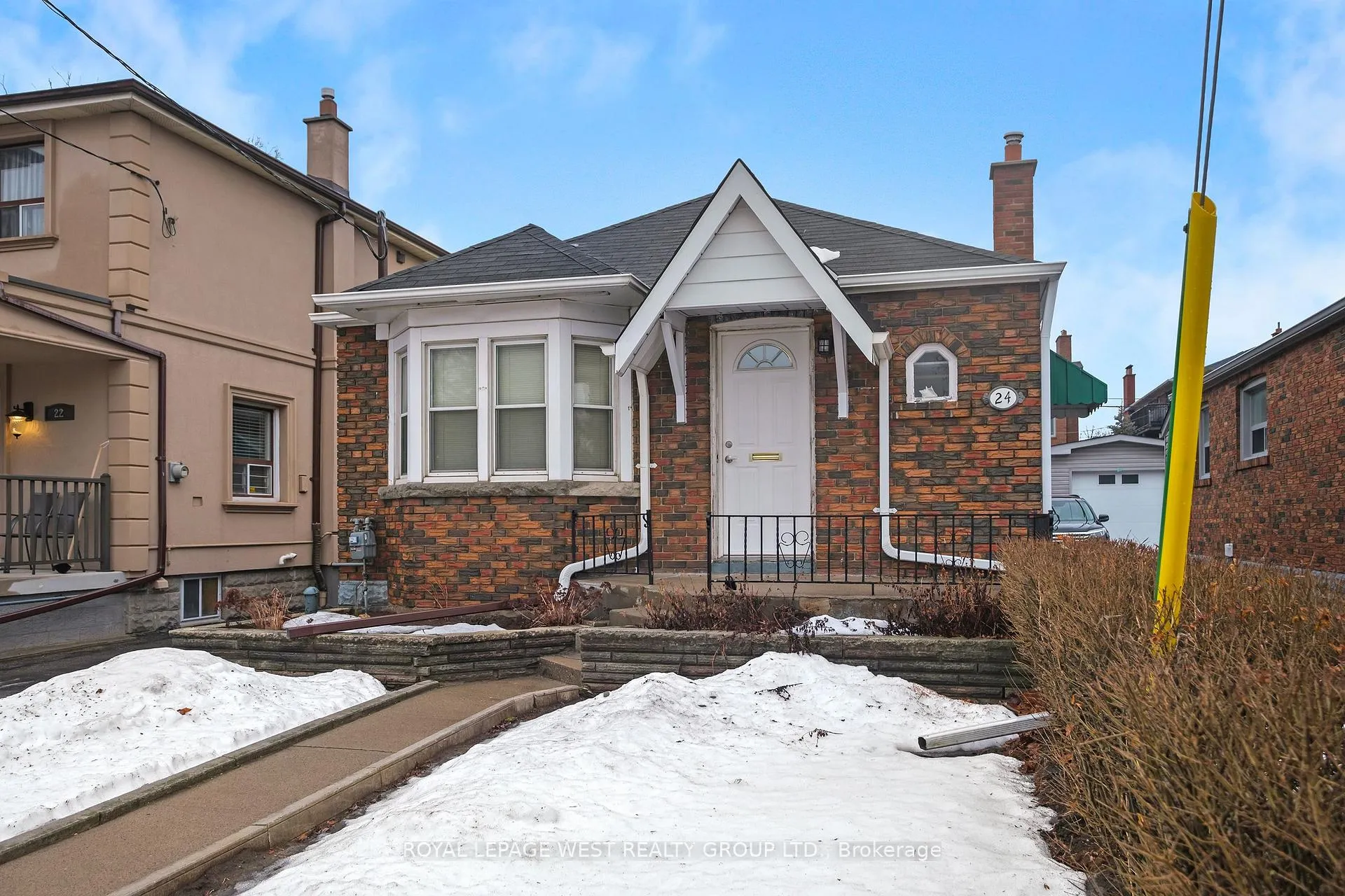 Photo 2 of 24 Barker Avenue, Toronto, Danforth Village-East York — HOMEH