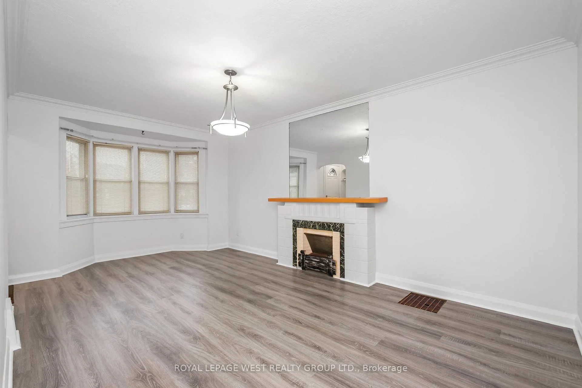 Photo 7 of 24 Barker Avenue, Toronto, Danforth Village-East York — HOMEH