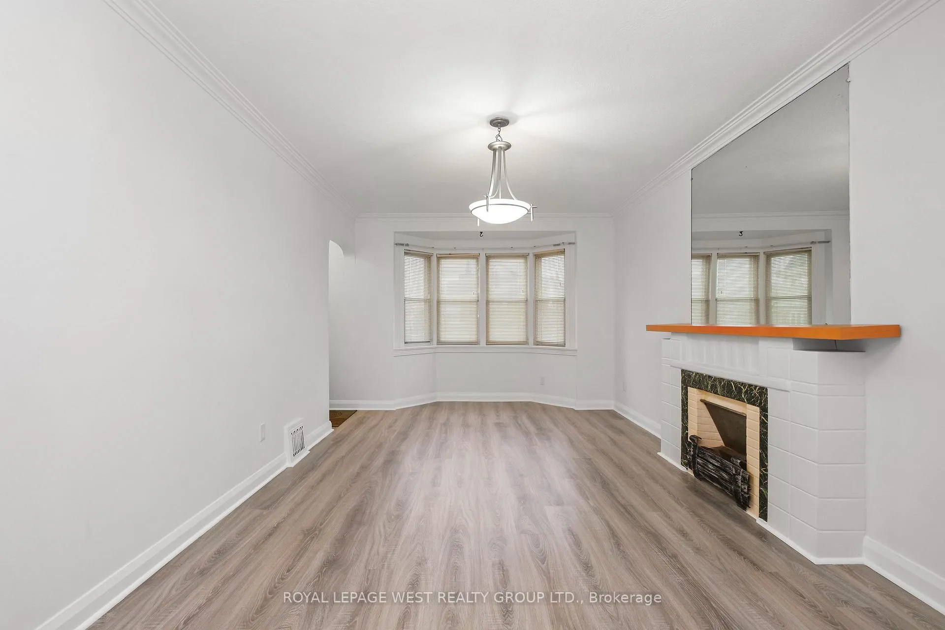 Photo 8 of 24 Barker Avenue, Toronto, Danforth Village-East York — HOMEH