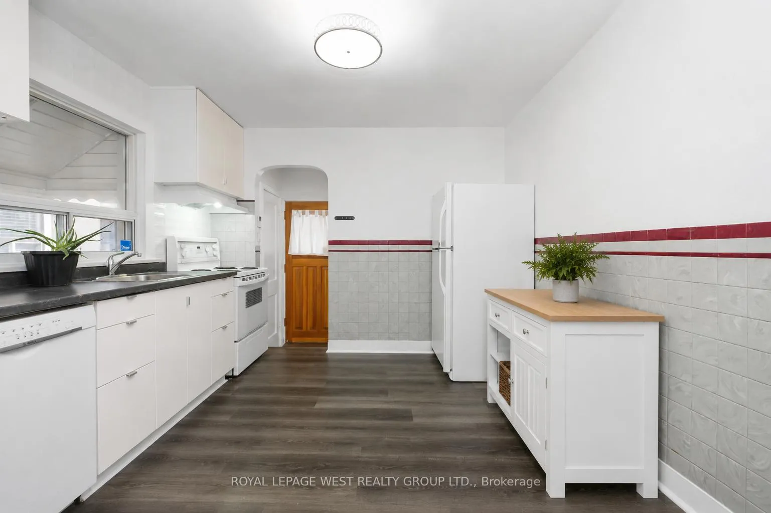 Photo 12 of 24 Barker Avenue, Toronto, Danforth Village-East York — HOMEH